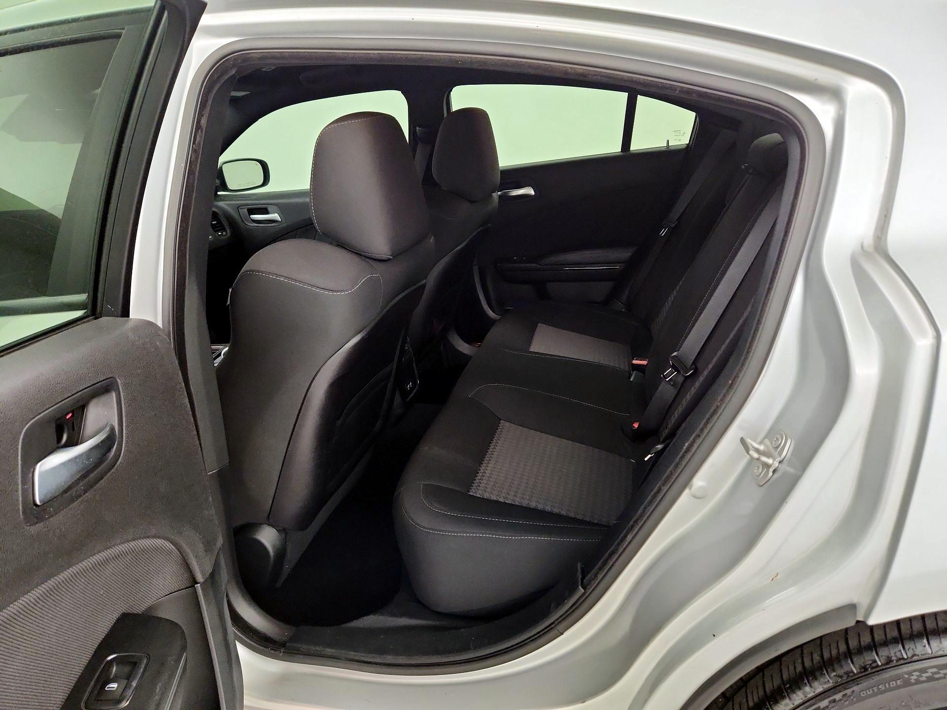 Thumbnail: 2019 Dodge Charger - 17