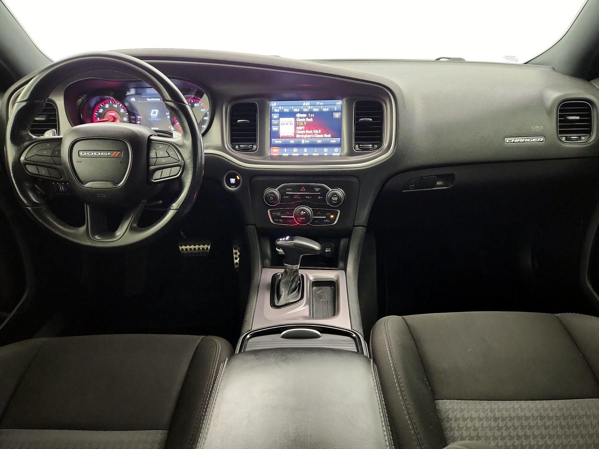 Thumbnail: 2019 Dodge Charger - 8