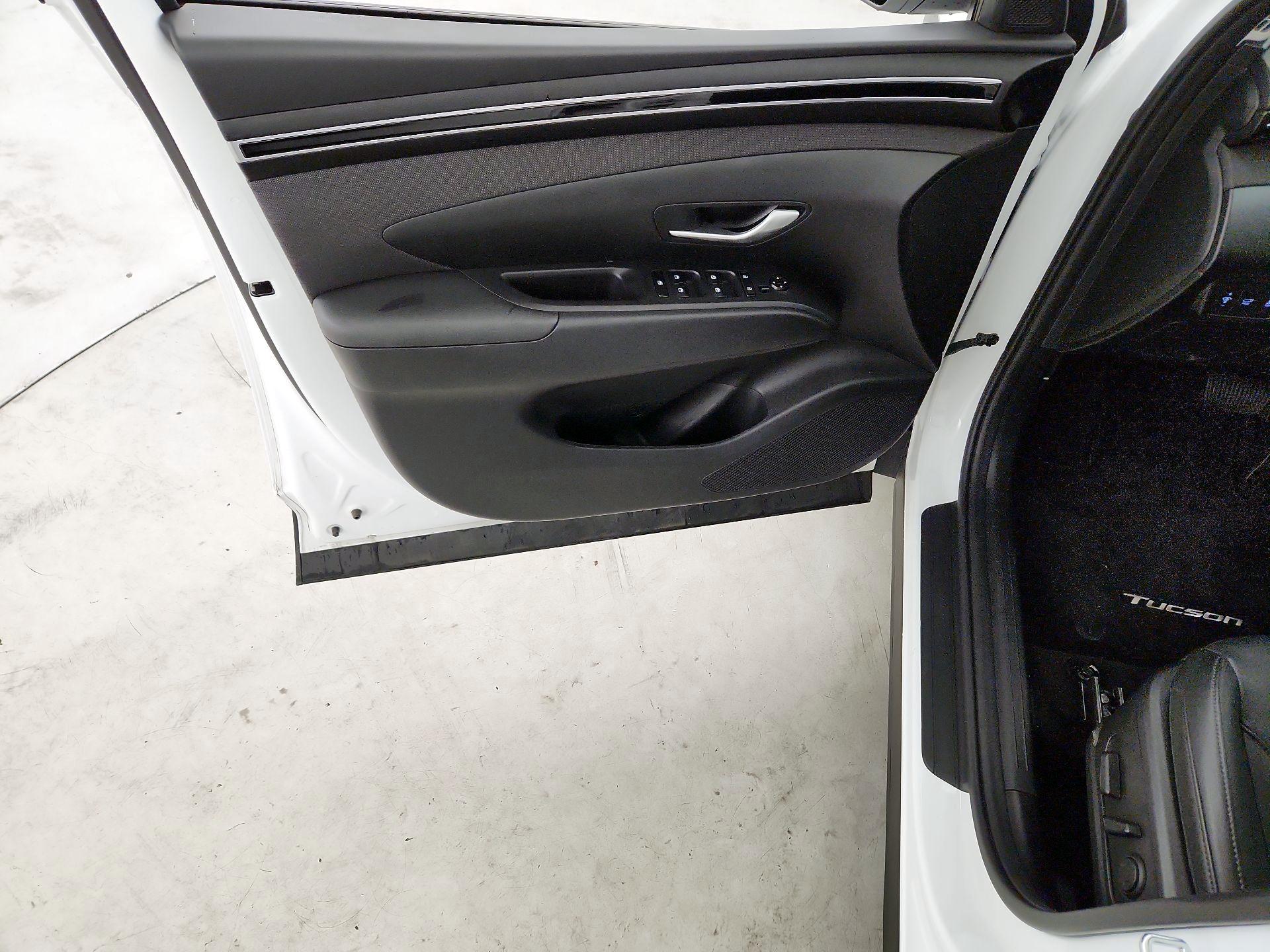 Thumbnail: 2024 Hyundai Tucson - 12