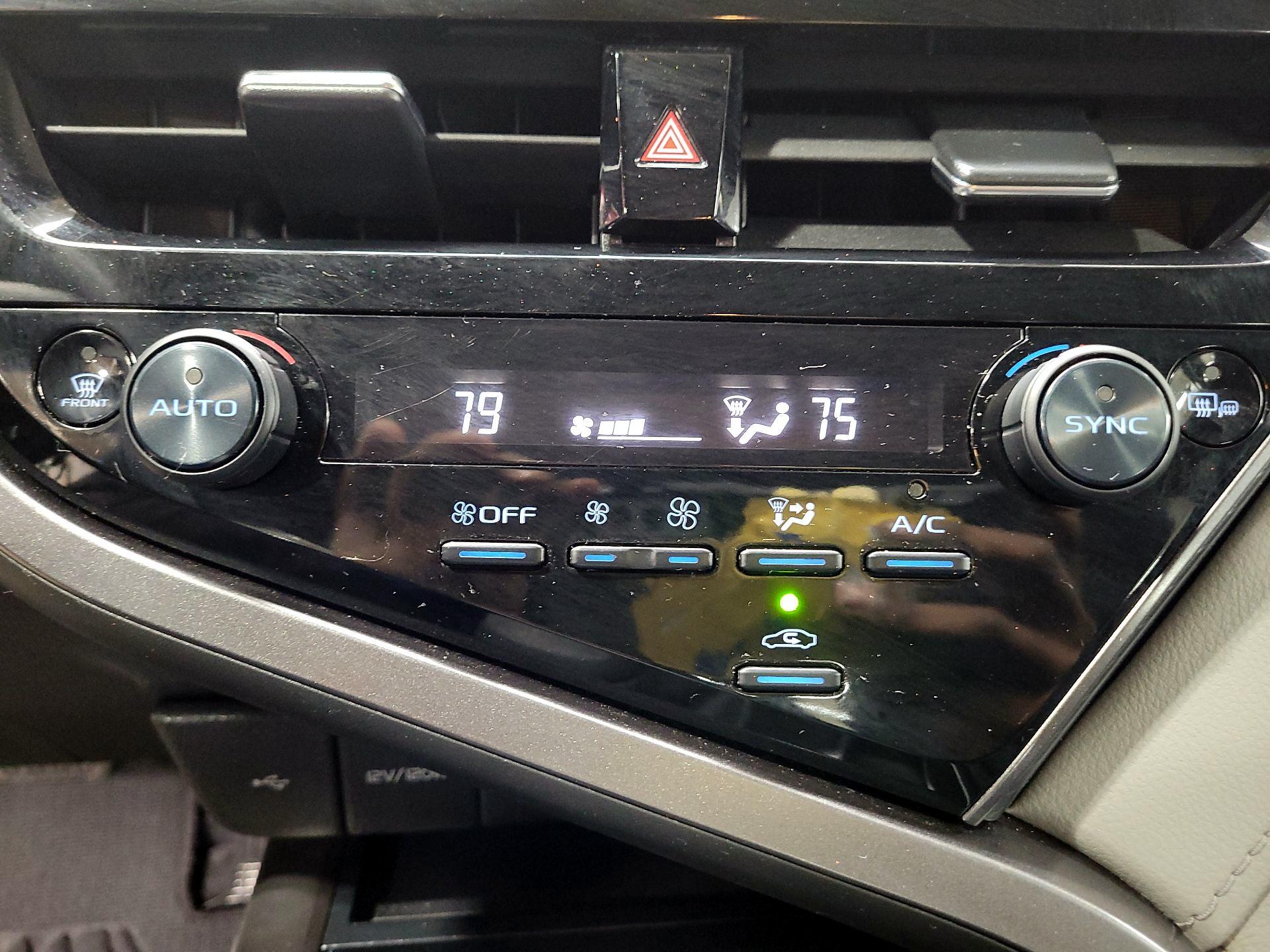 Thumbnail: 2023 Toyota Camry - 14