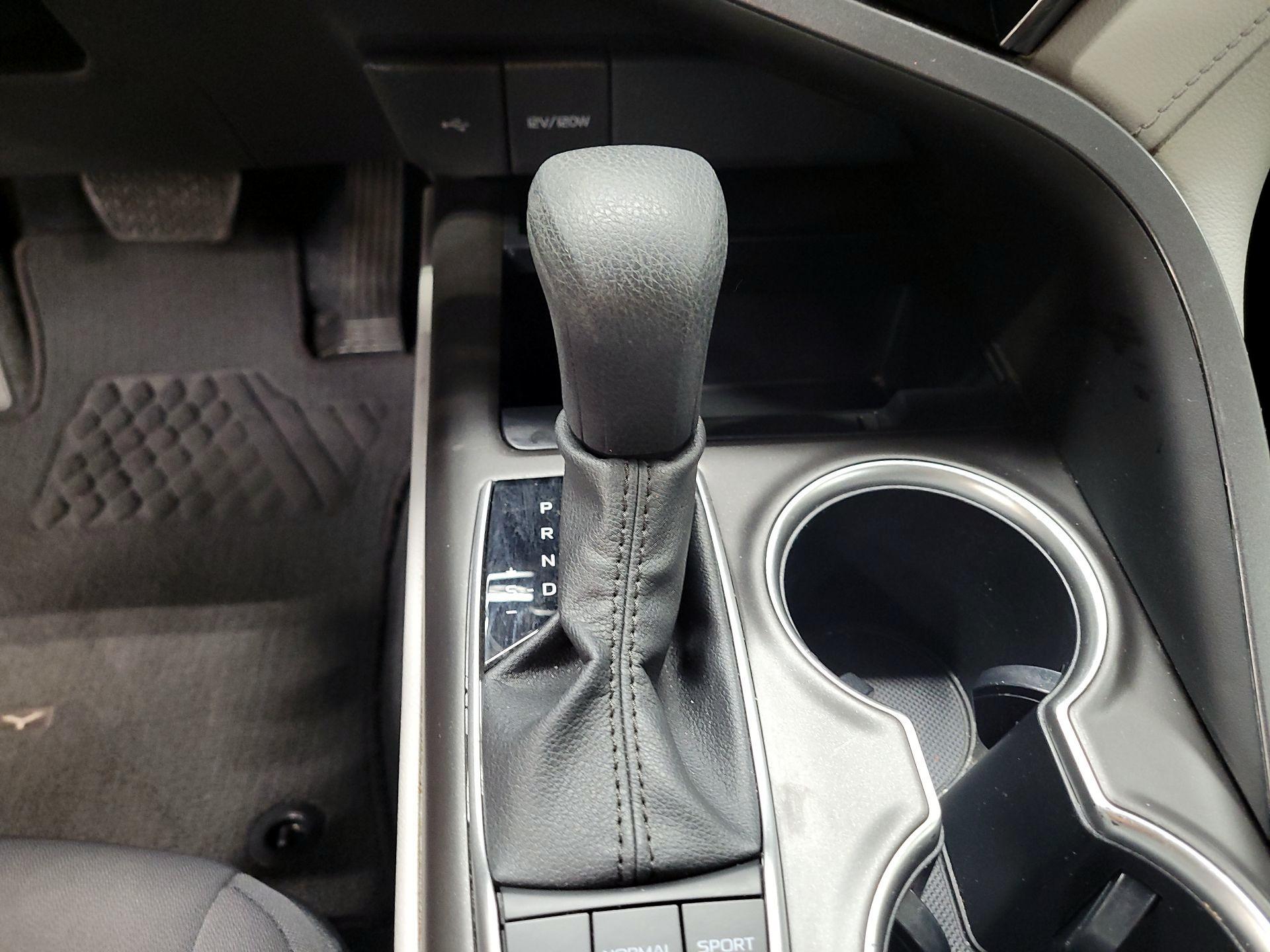 Thumbnail: 2023 Toyota Camry - 15