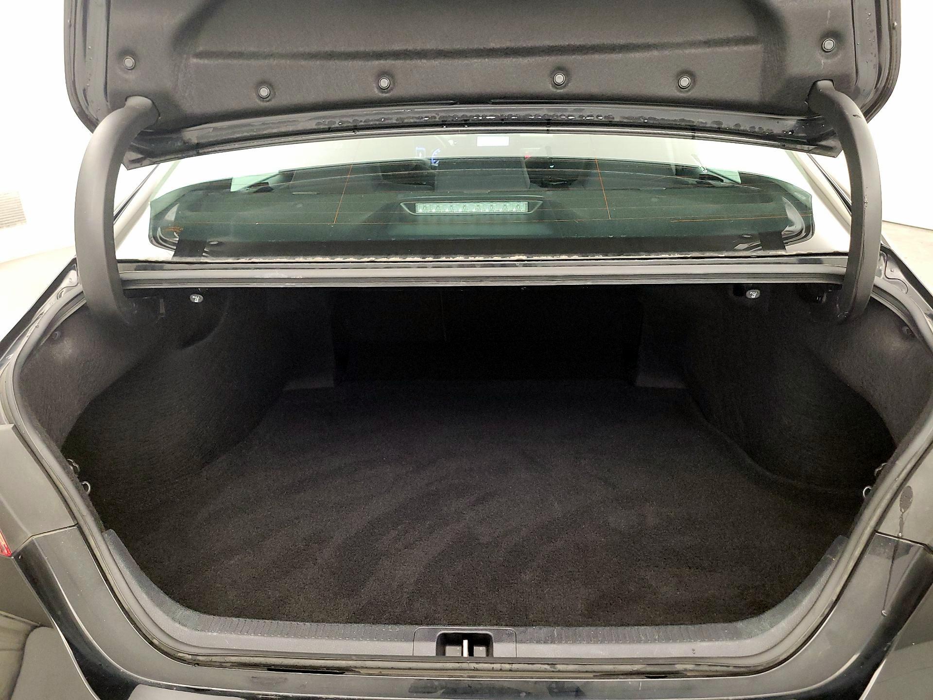 Thumbnail: 2023 Toyota Camry - 16