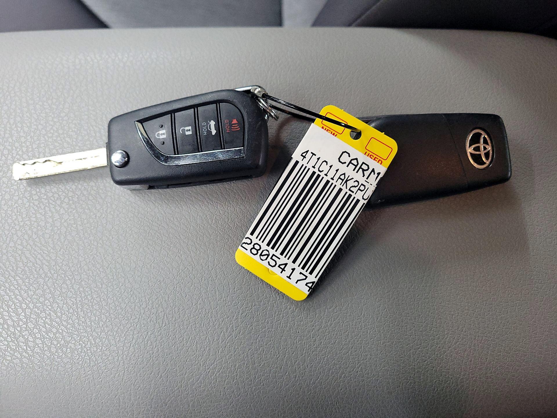 Thumbnail: 2023 Toyota Camry - 18