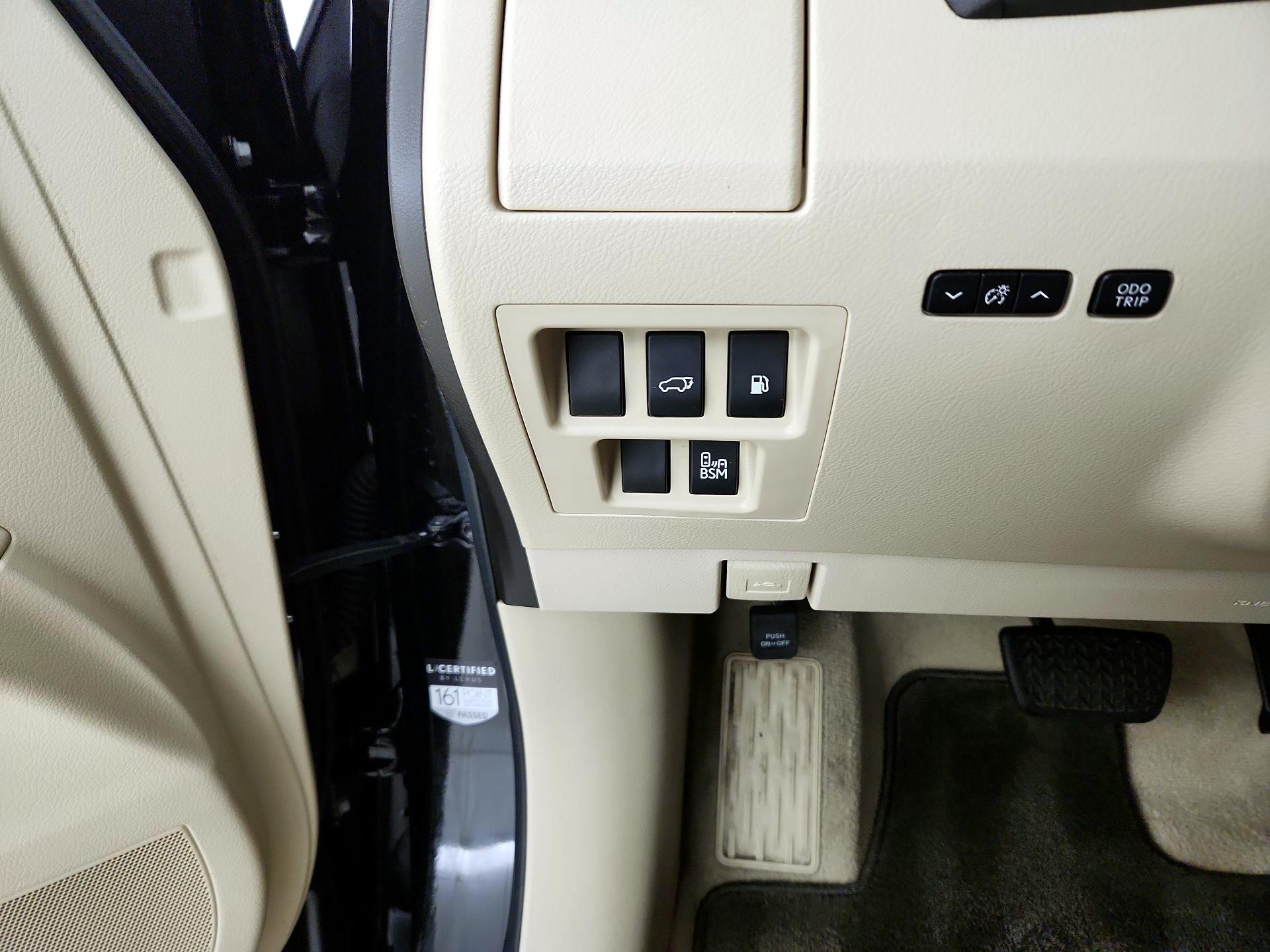 Thumbnail: 2015 Lexus RX - 13