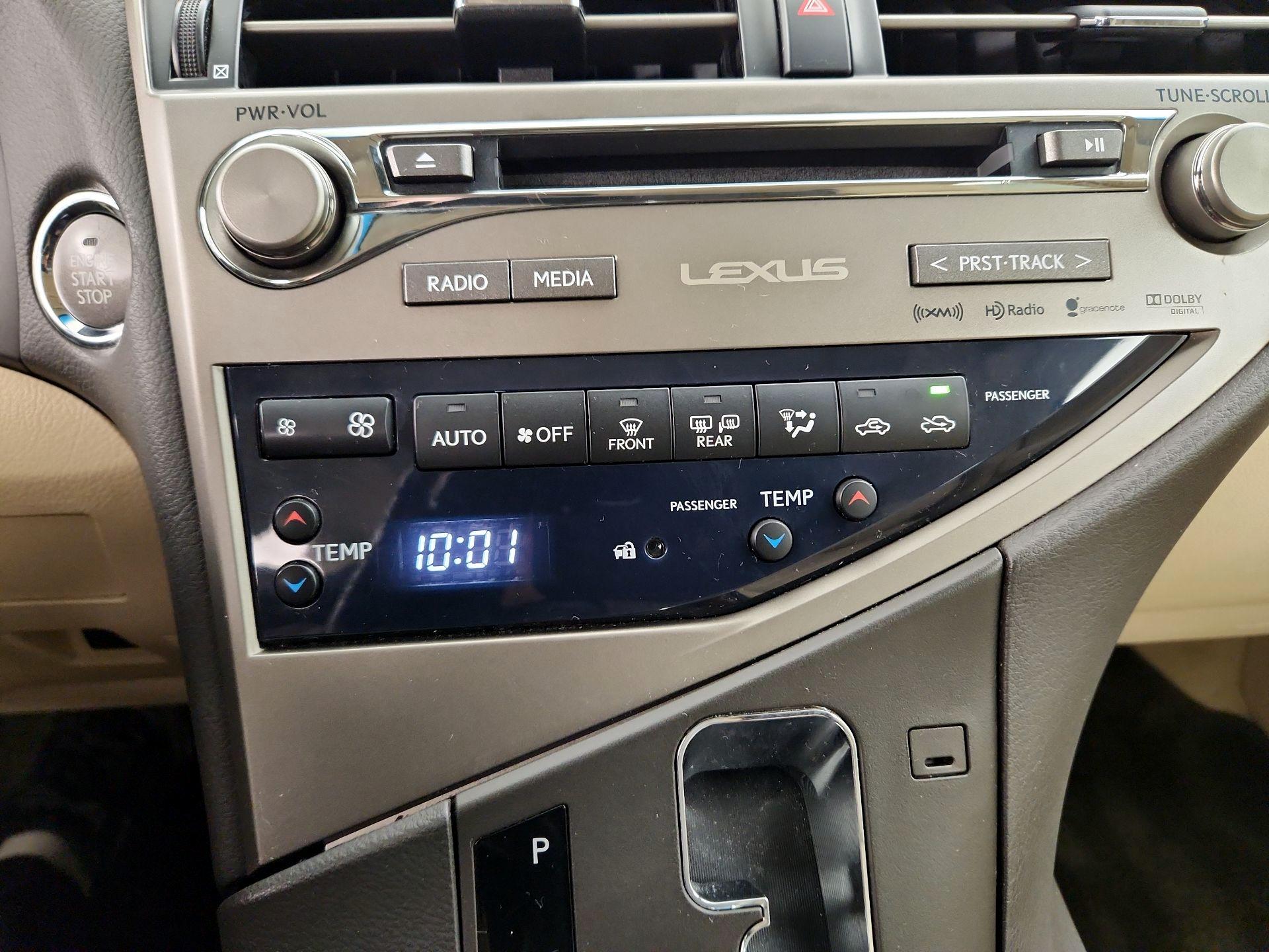 Thumbnail: 2015 Lexus RX - 17