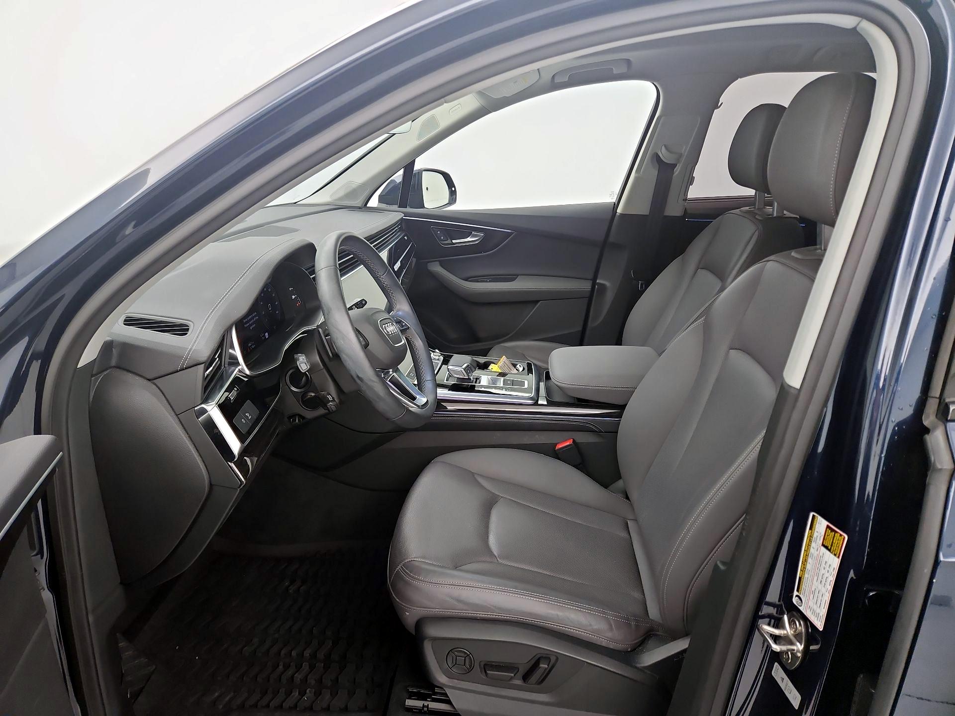 Thumbnail: 2025 Audi Q7 - 11