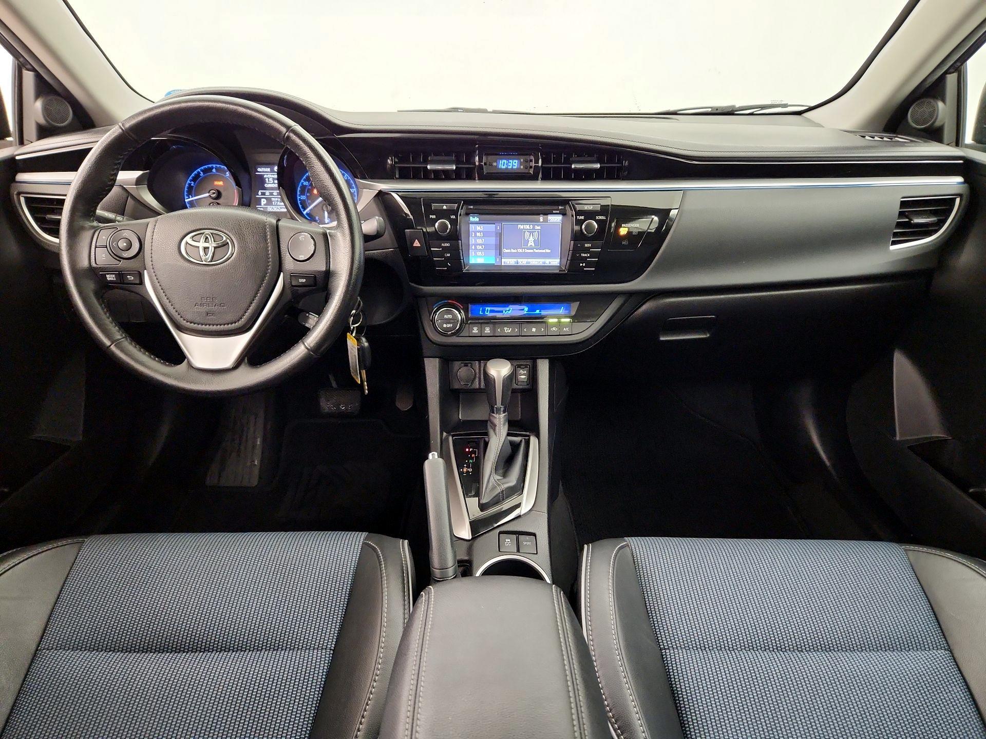 Thumbnail: 2015 Toyota Corolla - 9