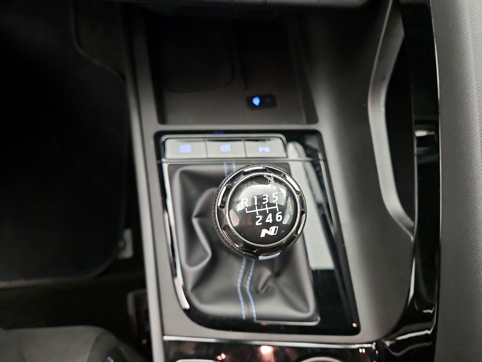 Thumbnail: 2025 Hyundai Elantra - 18