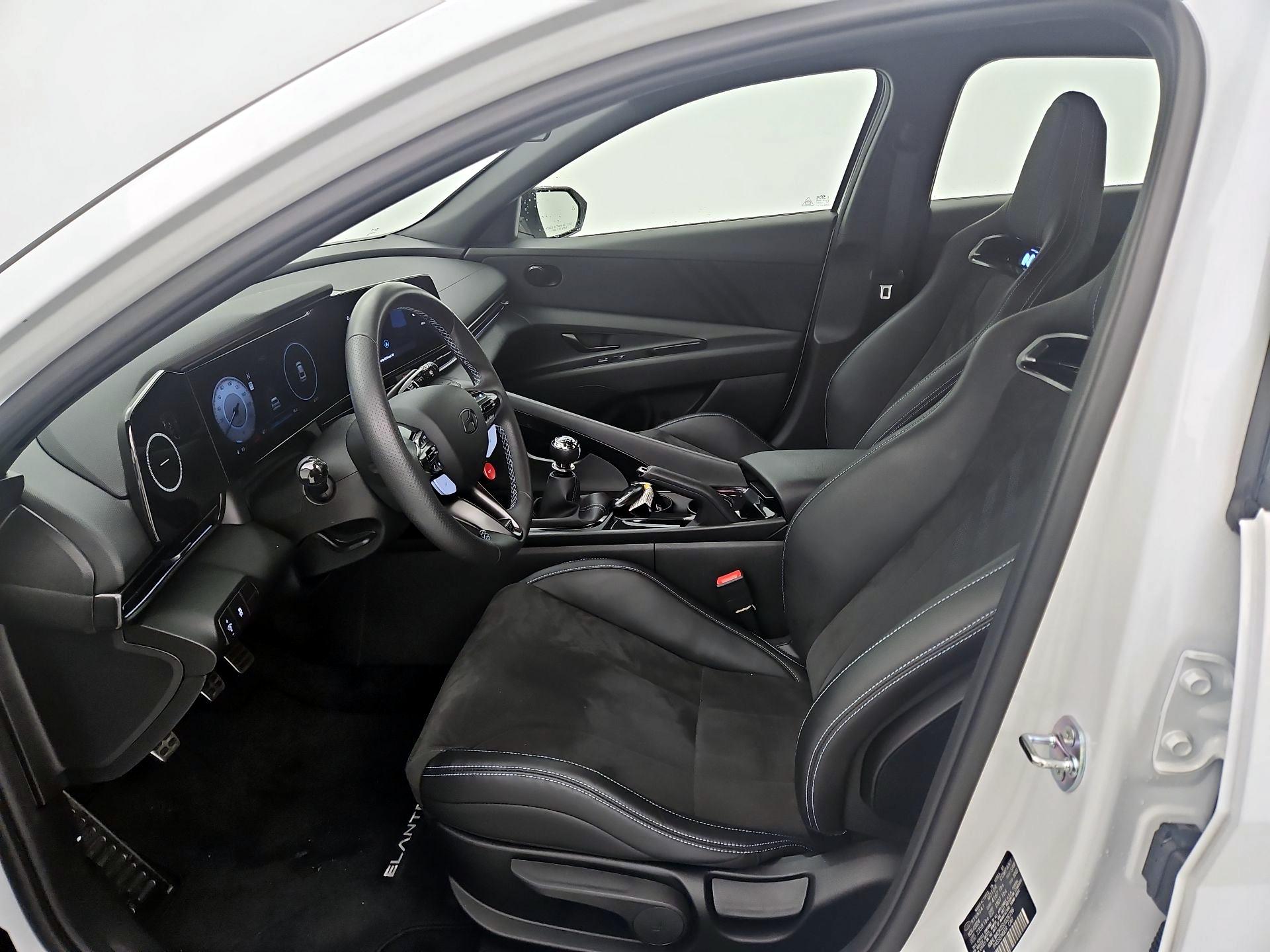 Thumbnail: 2025 Hyundai Elantra - 11