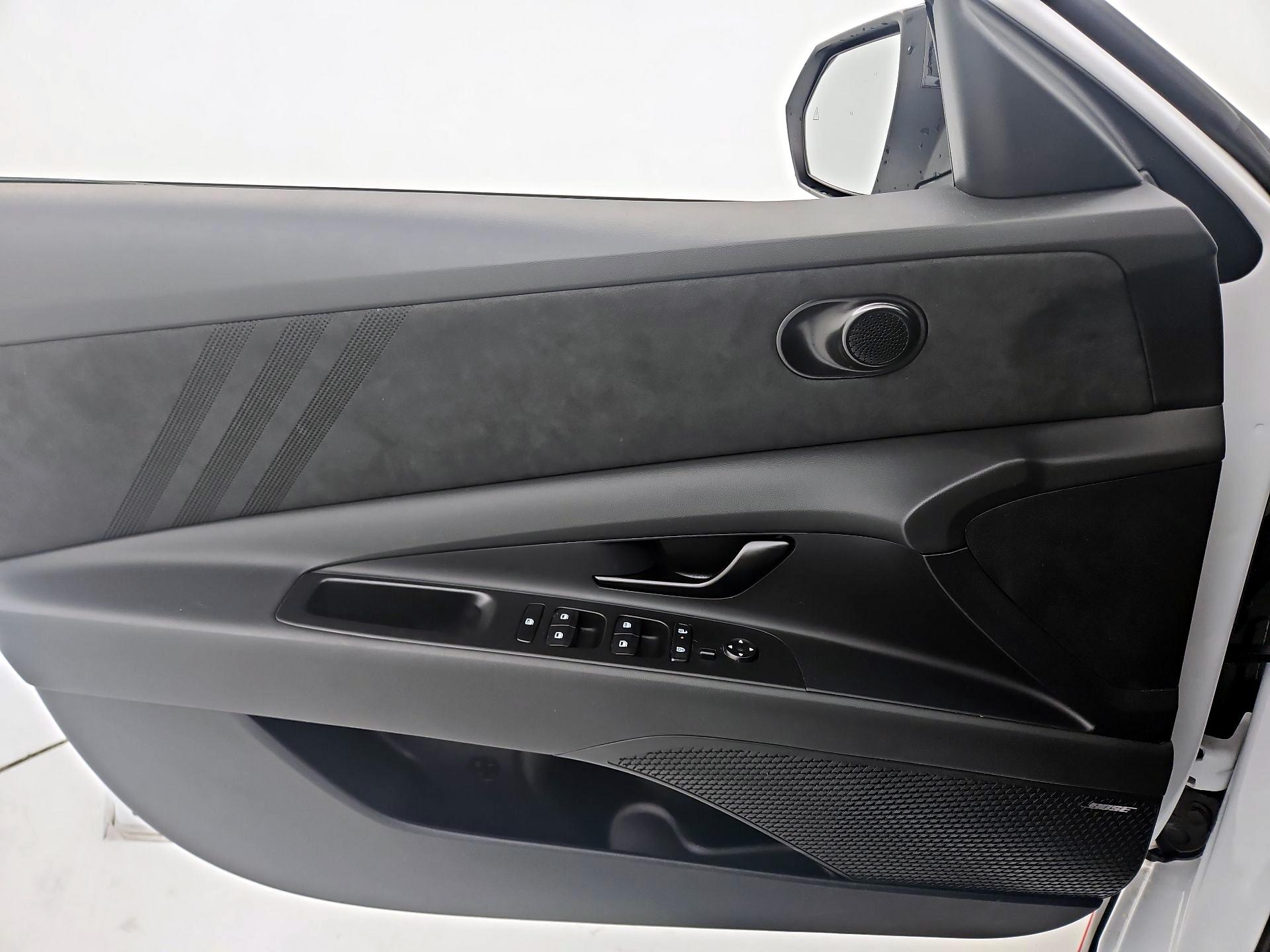 Thumbnail: 2025 Hyundai Elantra - 12