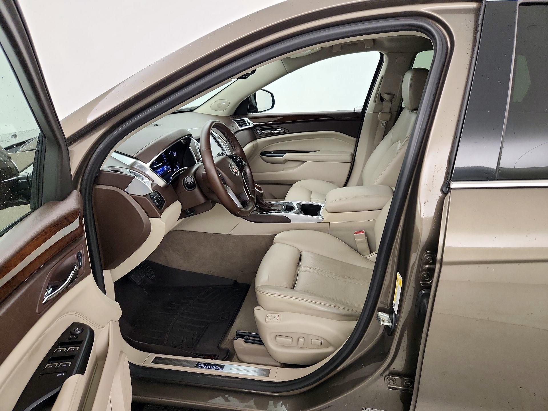 Thumbnail: 2015 Cadillac SRX - 9