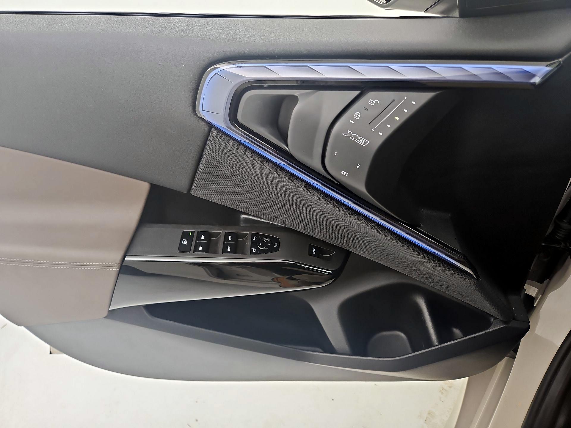 Thumbnail: 2025 BMW X3 - 12