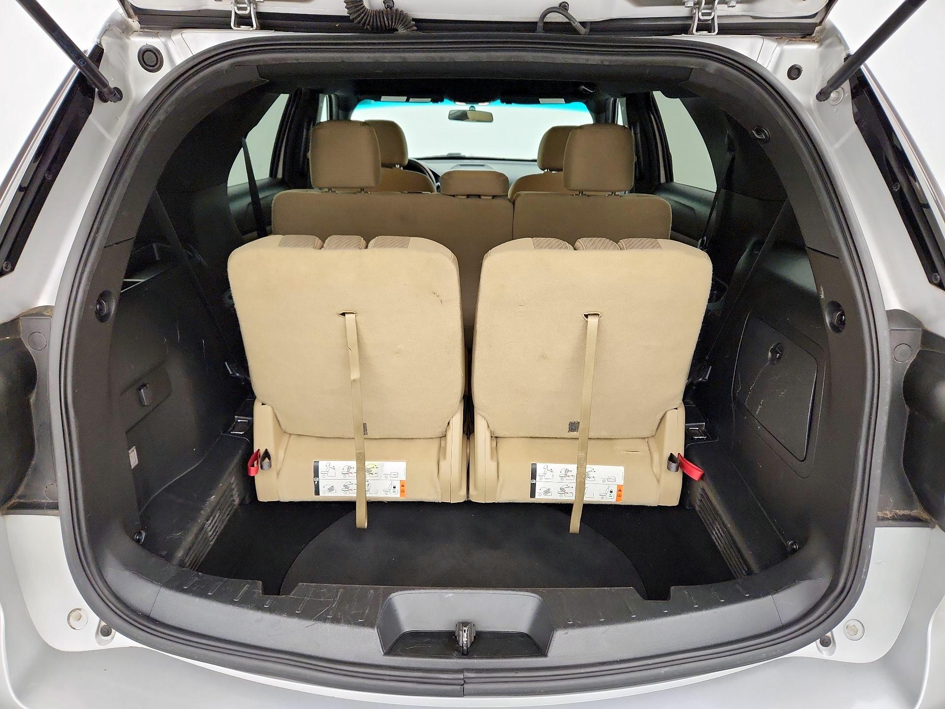 Thumbnail: 2016 Ford Explorer - 19