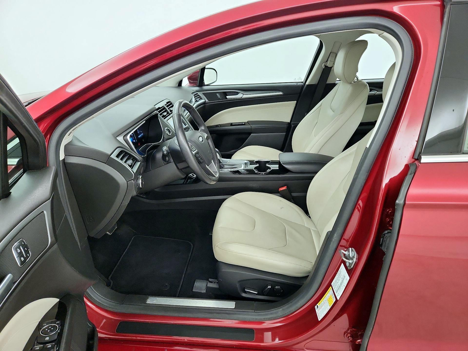 Thumbnail: 2015 Ford Fusion - 9