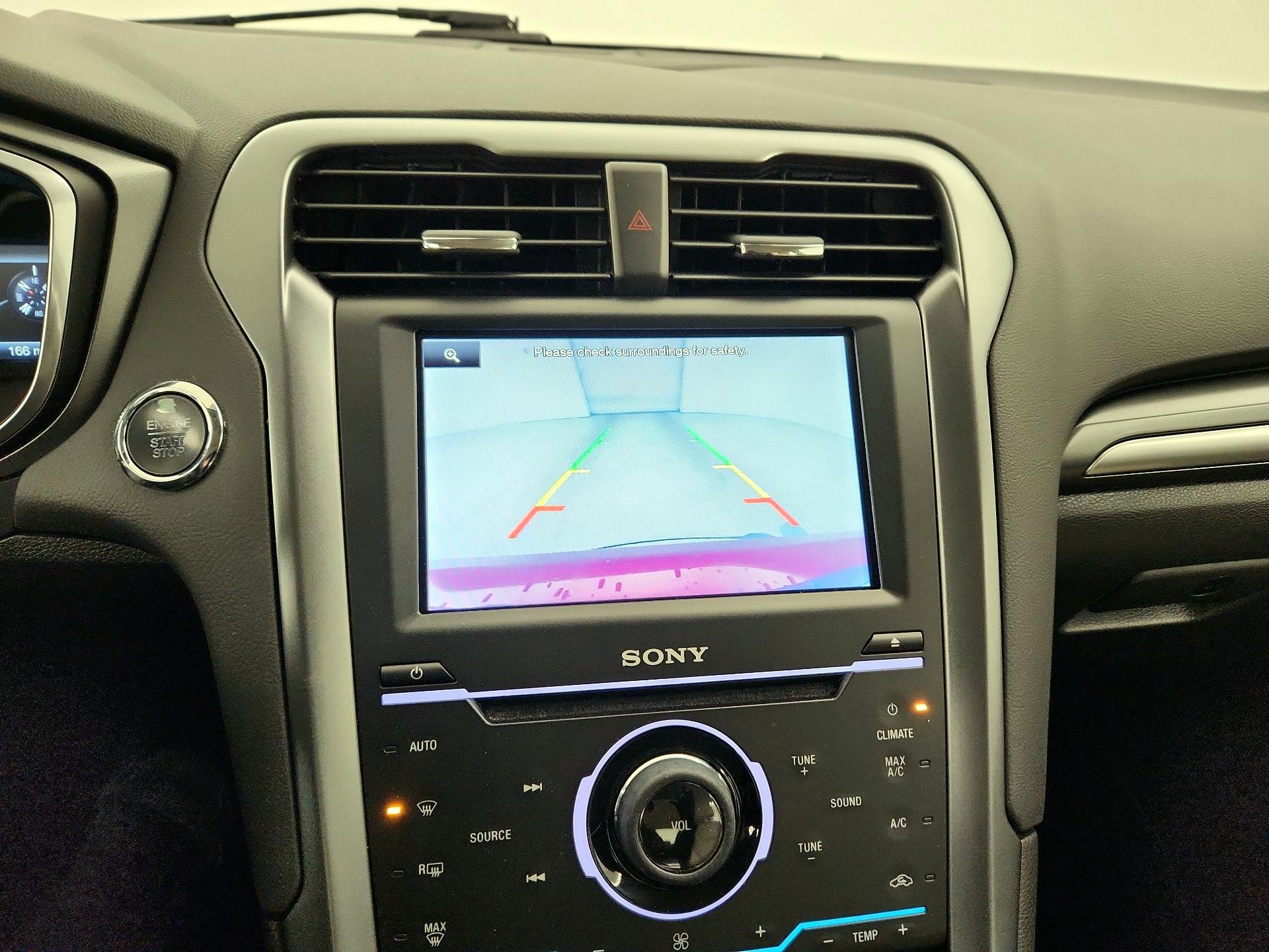 Thumbnail: 2015 Ford Fusion - 13