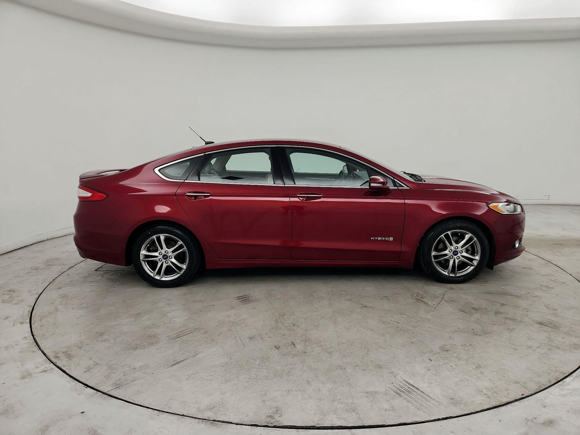 Thumbnail: 2015 Ford Fusion - 4