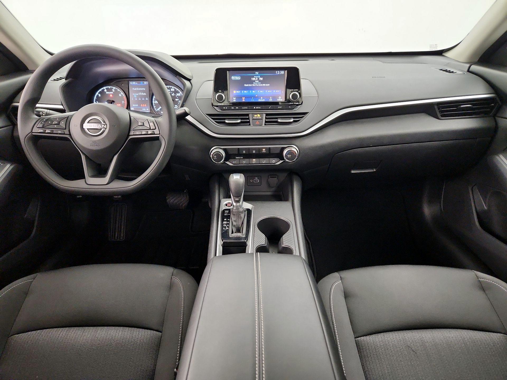 Thumbnail: 2023 Nissan Altima - 9