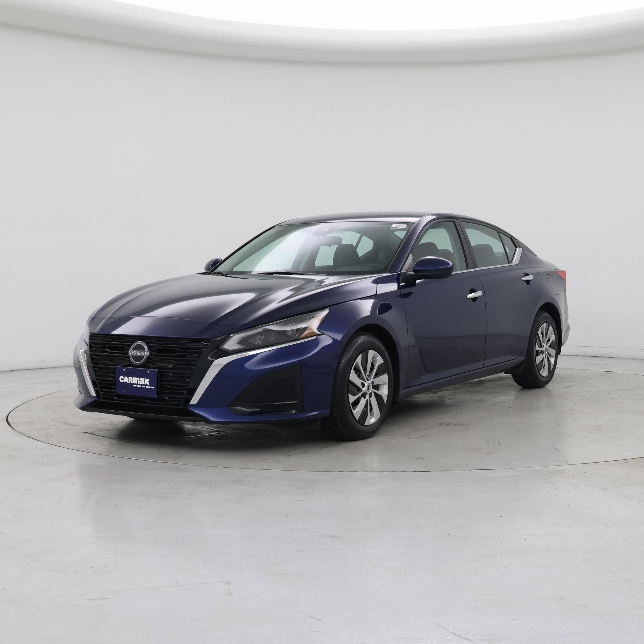 Thumbnail: 2023 Nissan Altima - 4