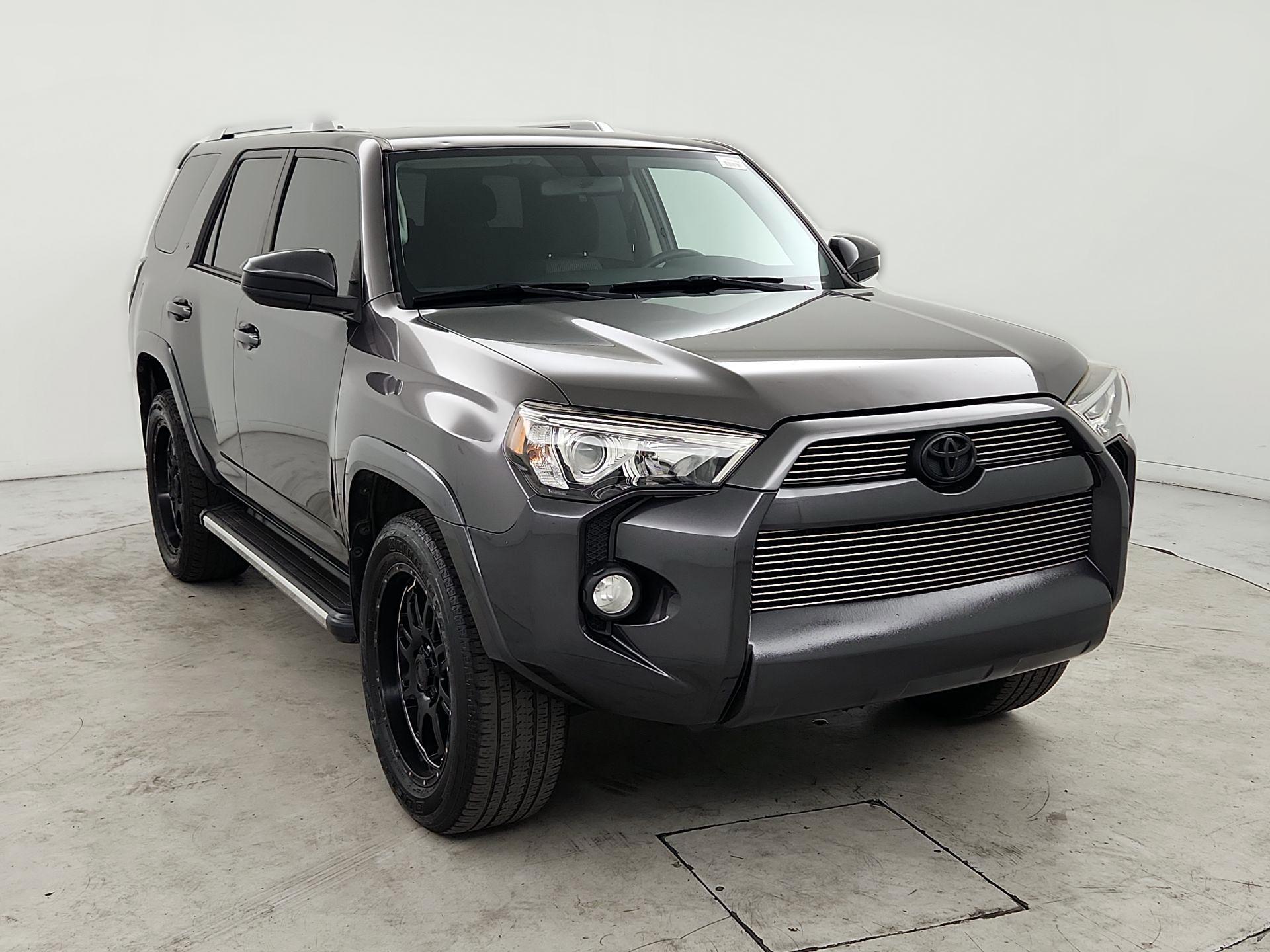 Thumbnail: 2017 Toyota 4Runner - 1