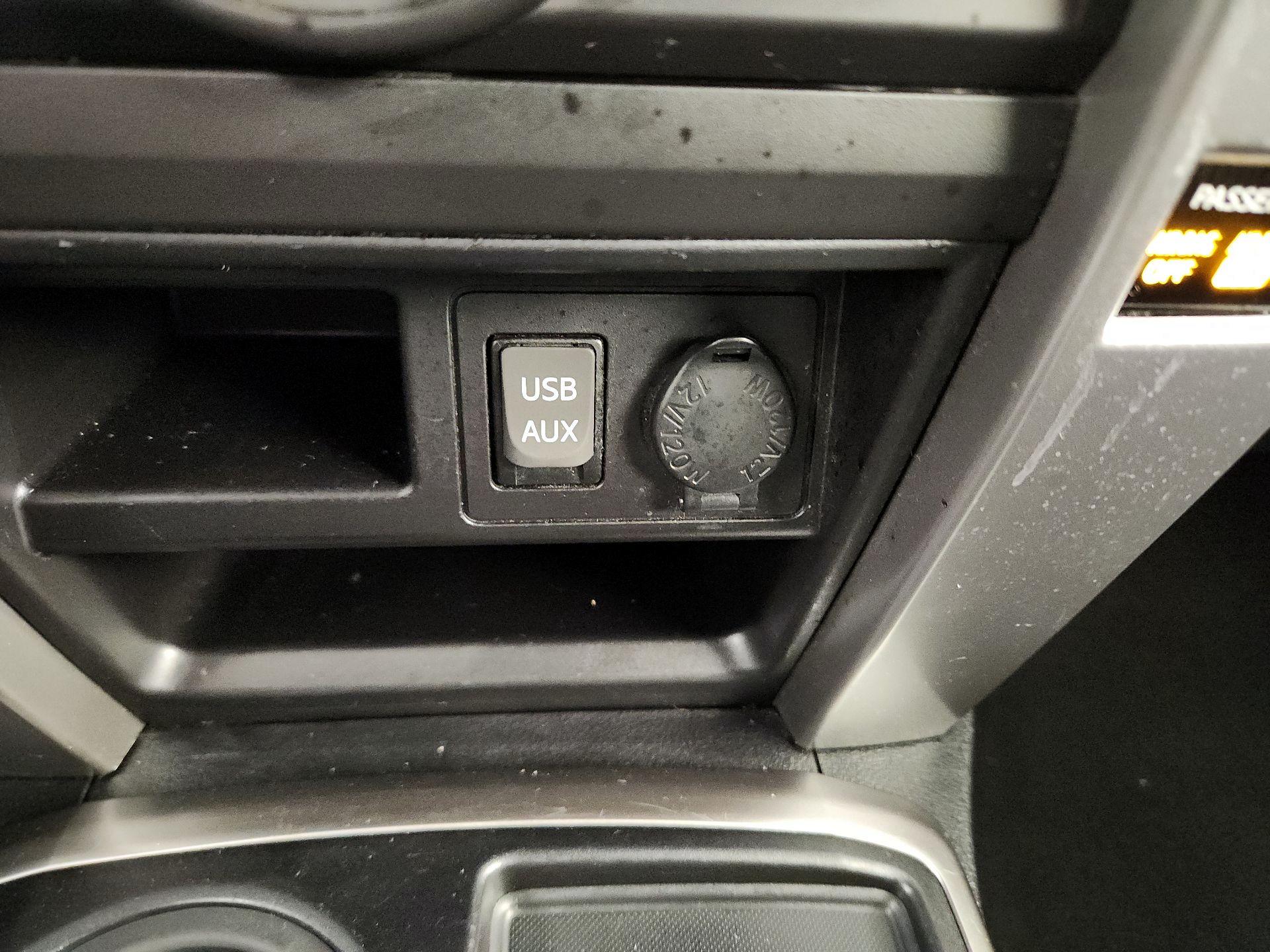 Thumbnail: 2017 Toyota 4Runner - 17