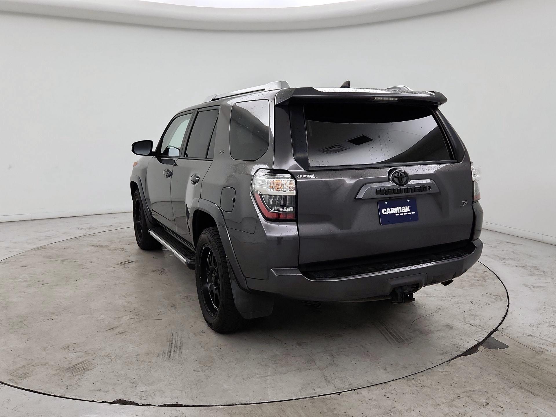 Thumbnail: 2017 Toyota 4Runner - 5