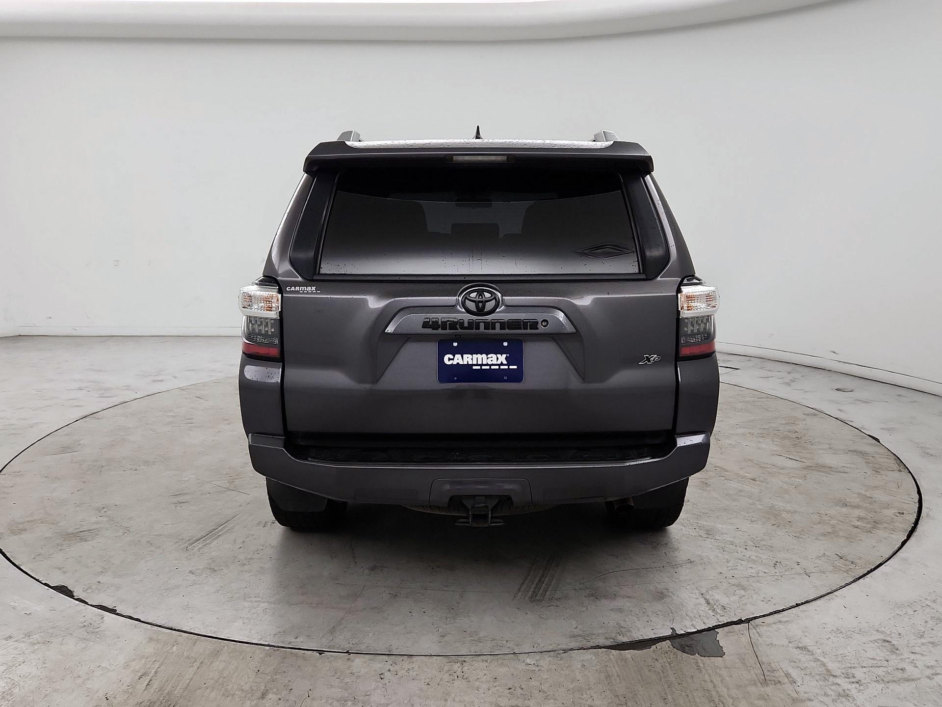 Thumbnail: 2017 Toyota 4Runner - 6