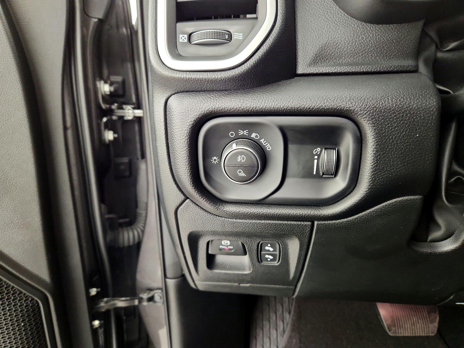 Thumbnail: 2025 RAM 1500 - 13