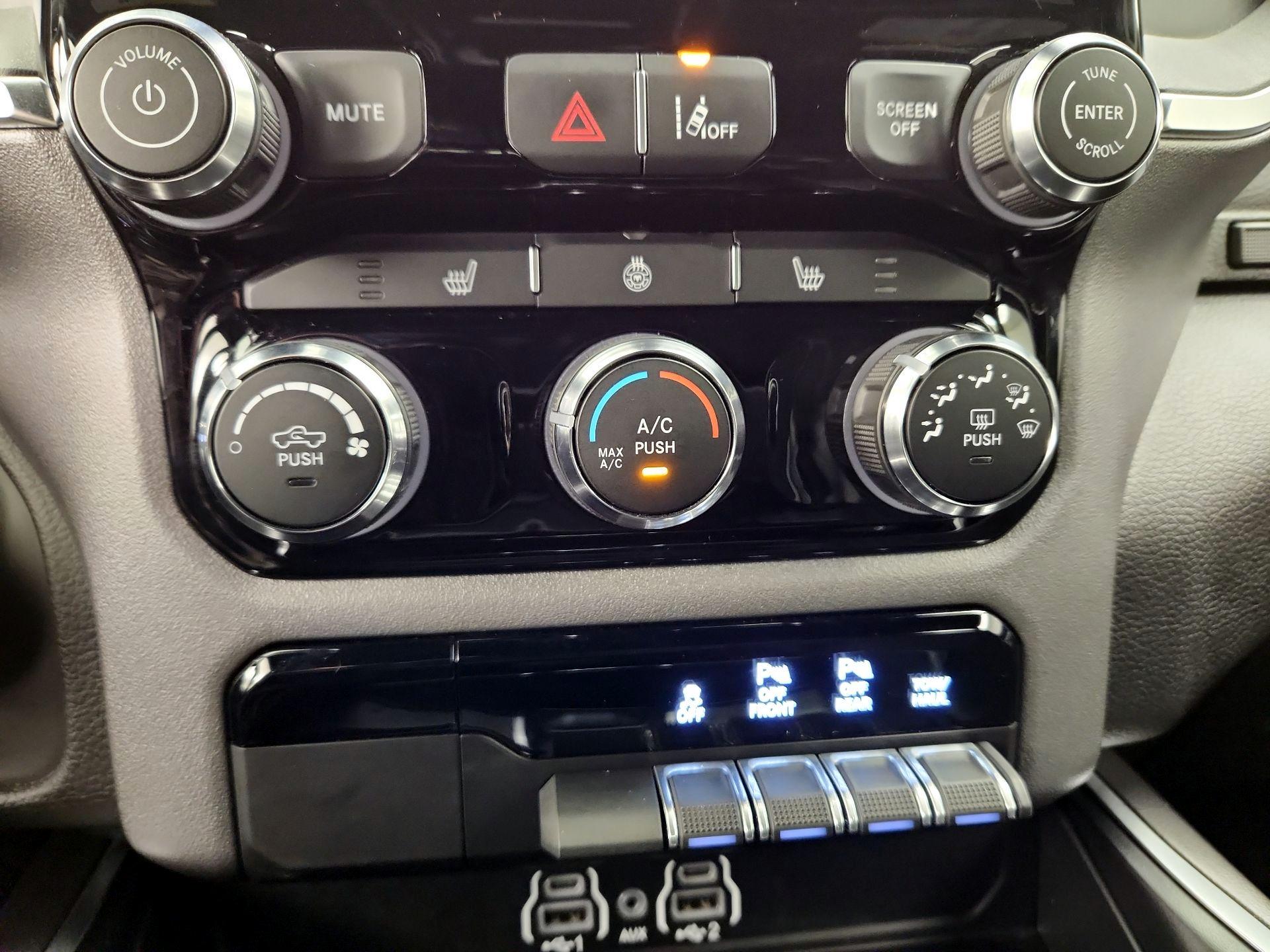 Thumbnail: 2025 RAM 1500 - 16