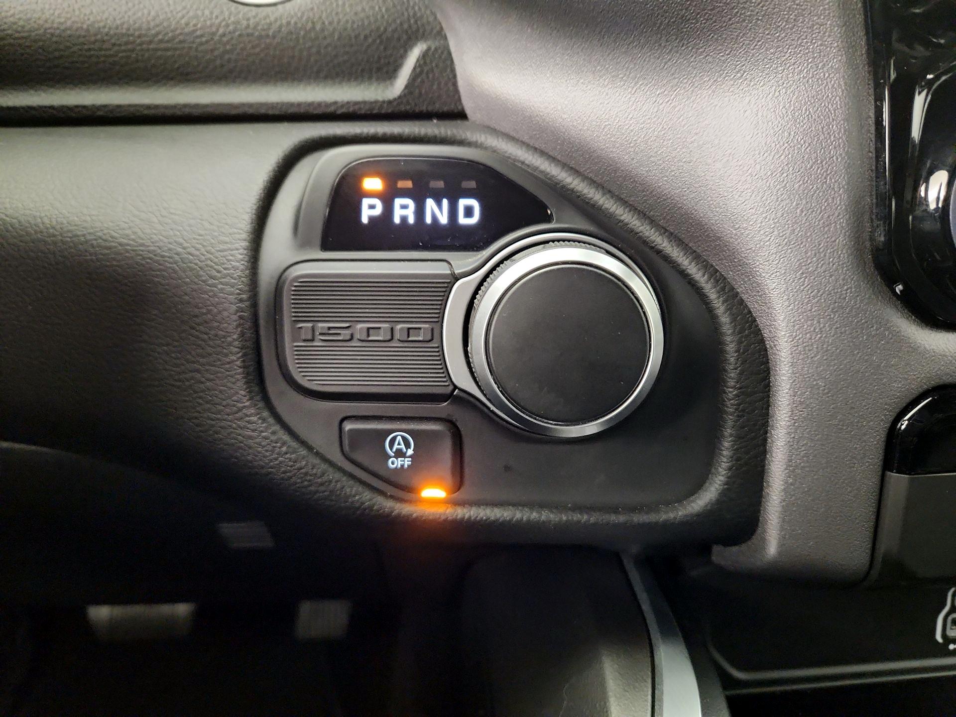 Thumbnail: 2025 RAM 1500 - 17