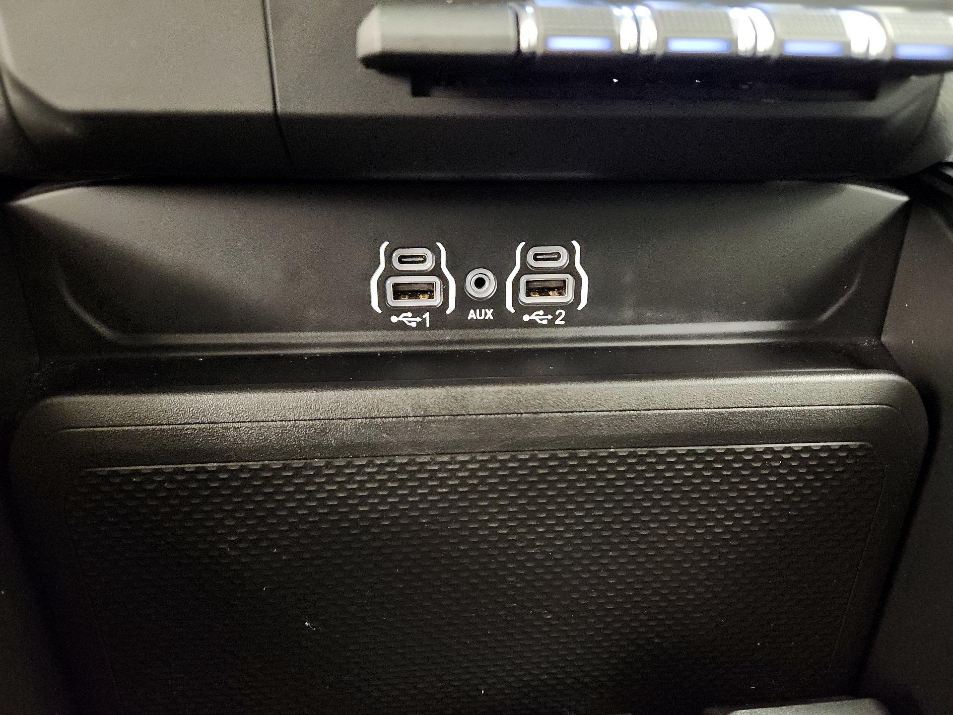 Thumbnail: 2025 RAM 1500 - 18