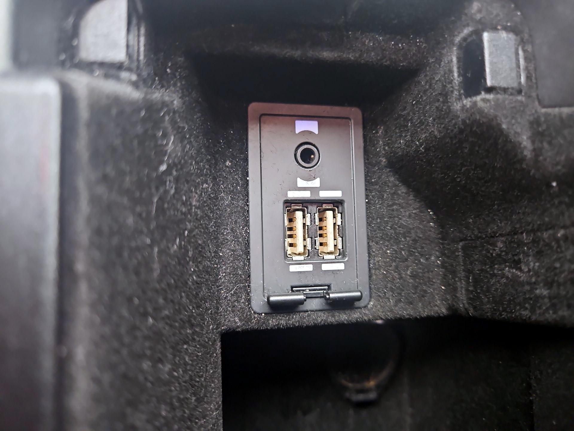 Thumbnail: 2019 Lexus IS - 19