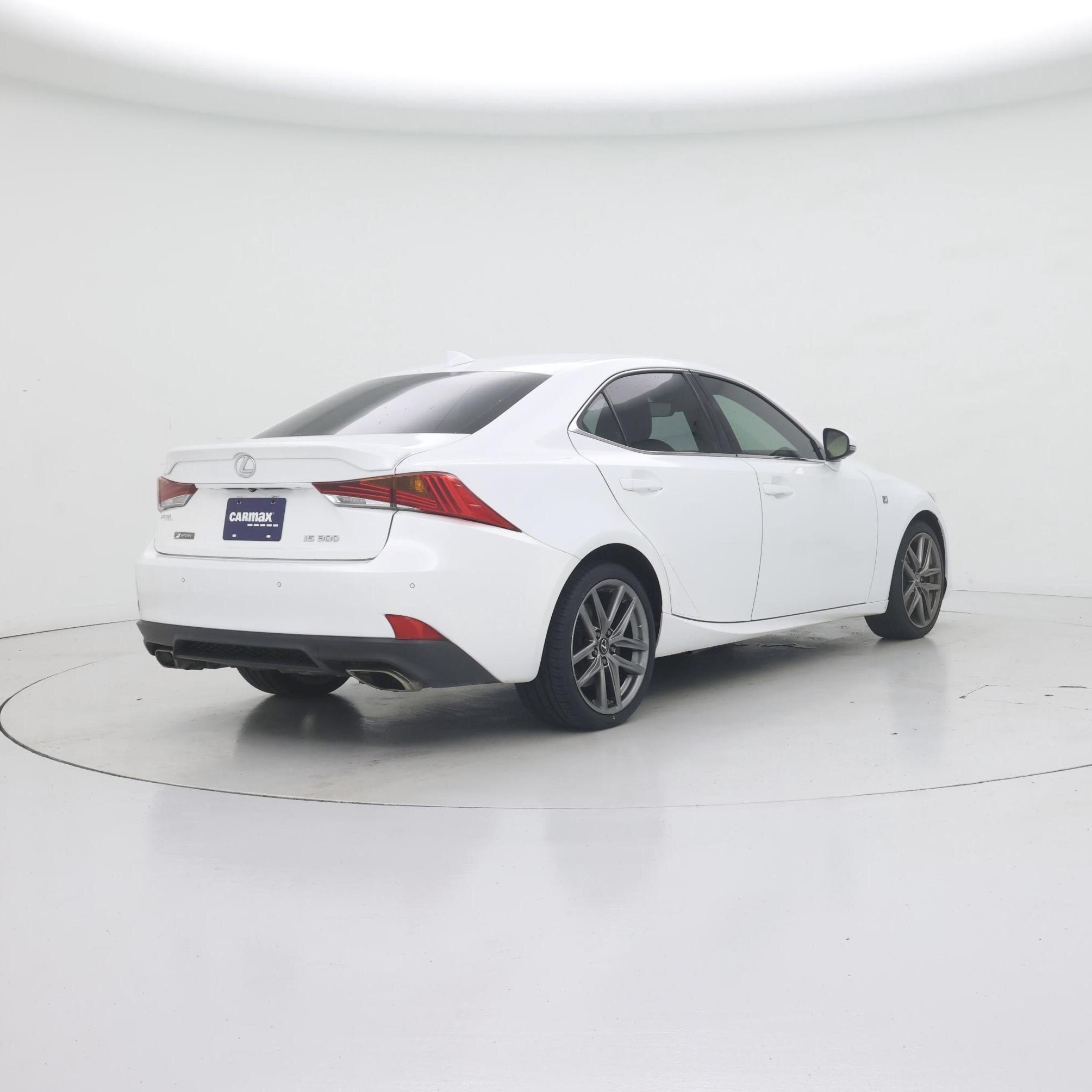 Thumbnail: 2019 Lexus IS - 8