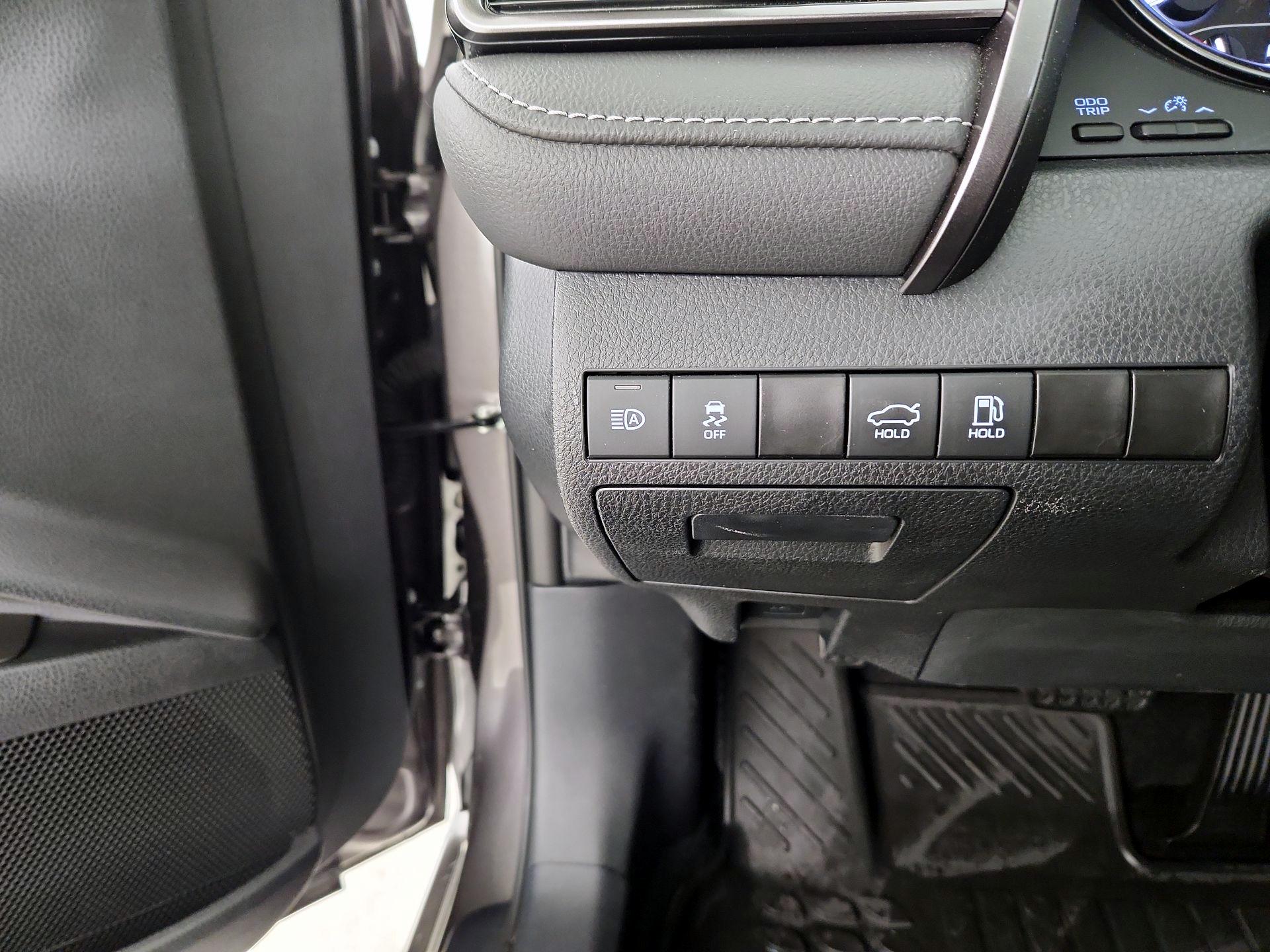 Thumbnail: 2024 Toyota Camry - 13