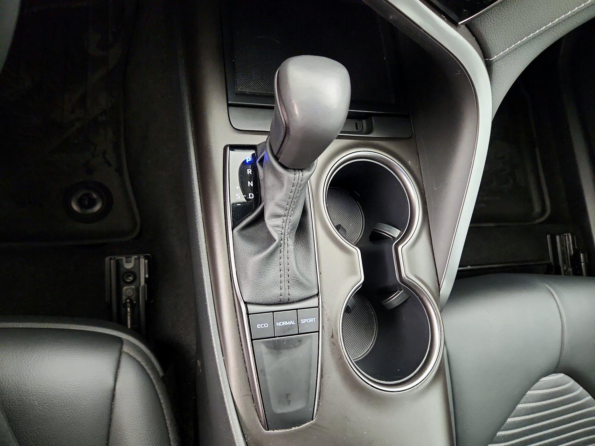 Thumbnail: 2024 Toyota Camry - 17