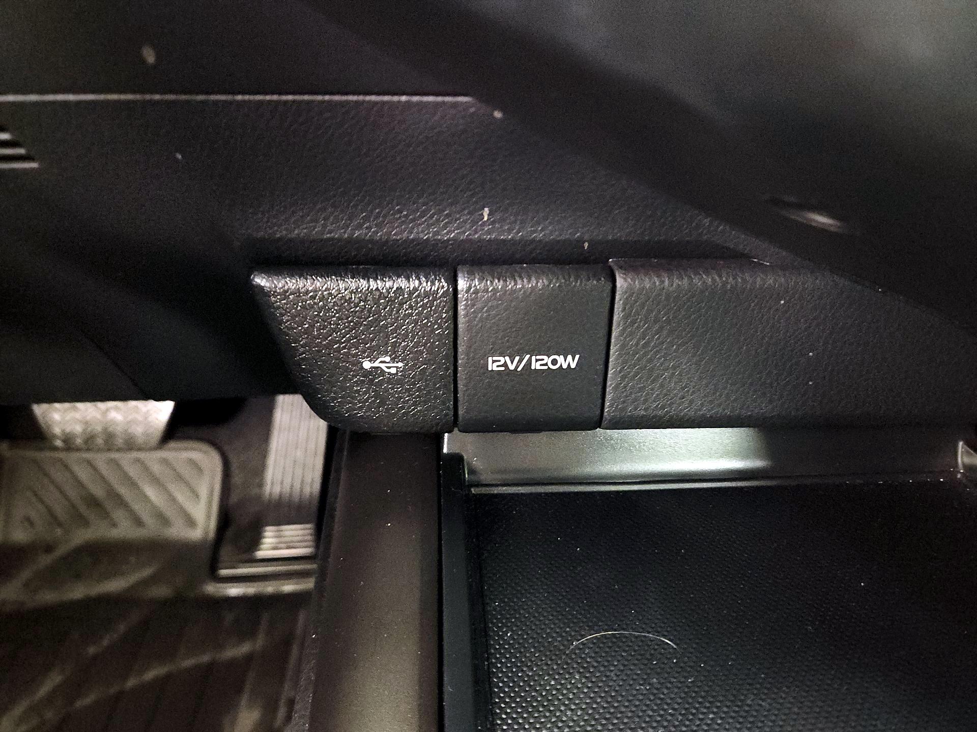 Thumbnail: 2024 Toyota Camry - 18