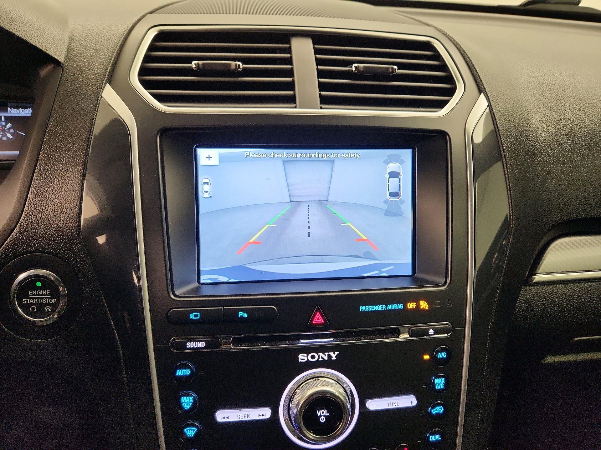 Thumbnail: 2017 Ford Explorer - 15