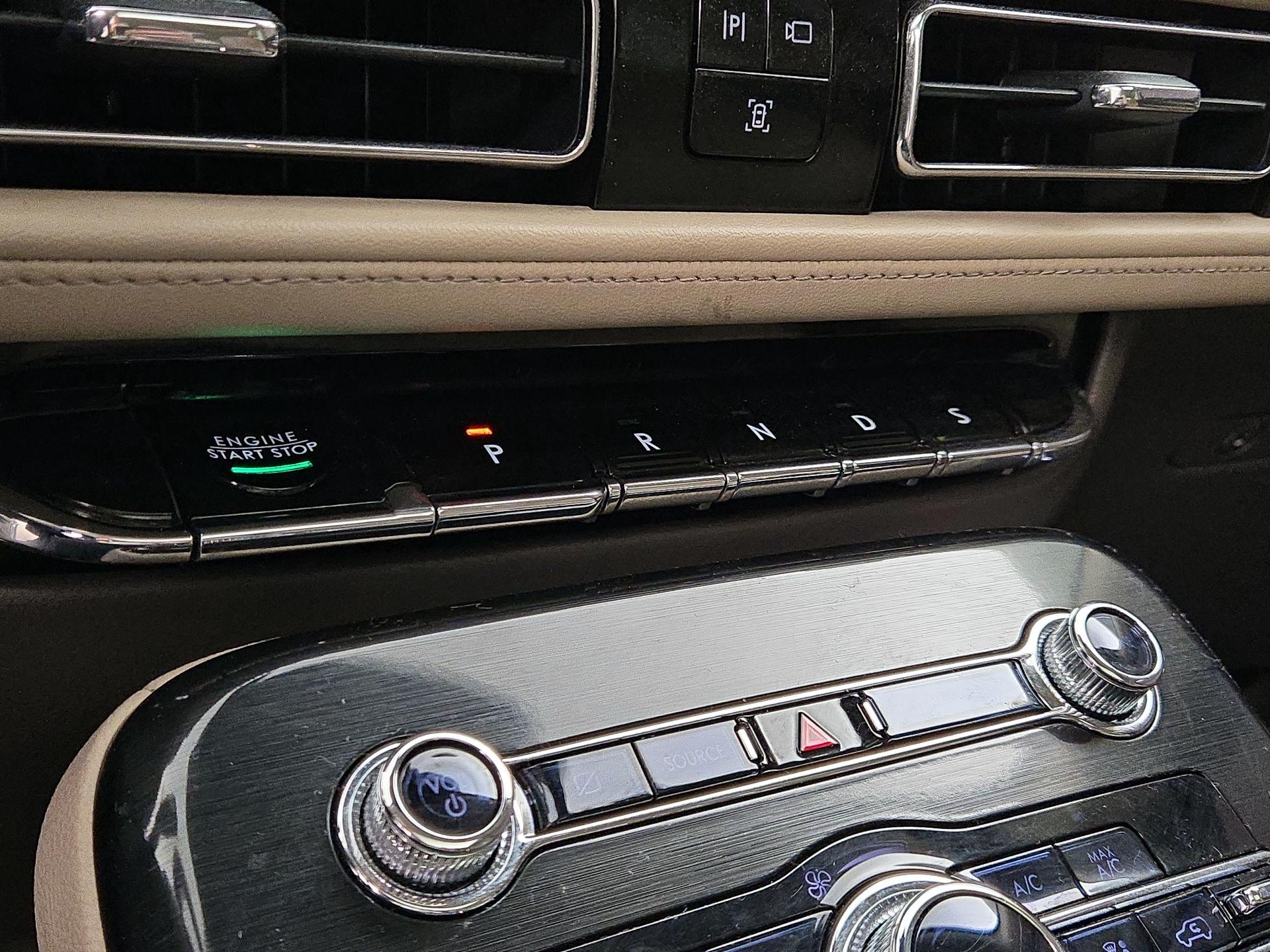 Thumbnail: 2022 Lincoln Nautilus - 17