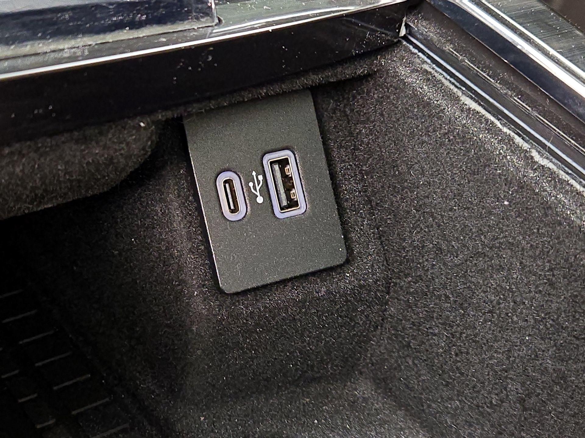 Thumbnail: 2022 Lincoln Nautilus - 18