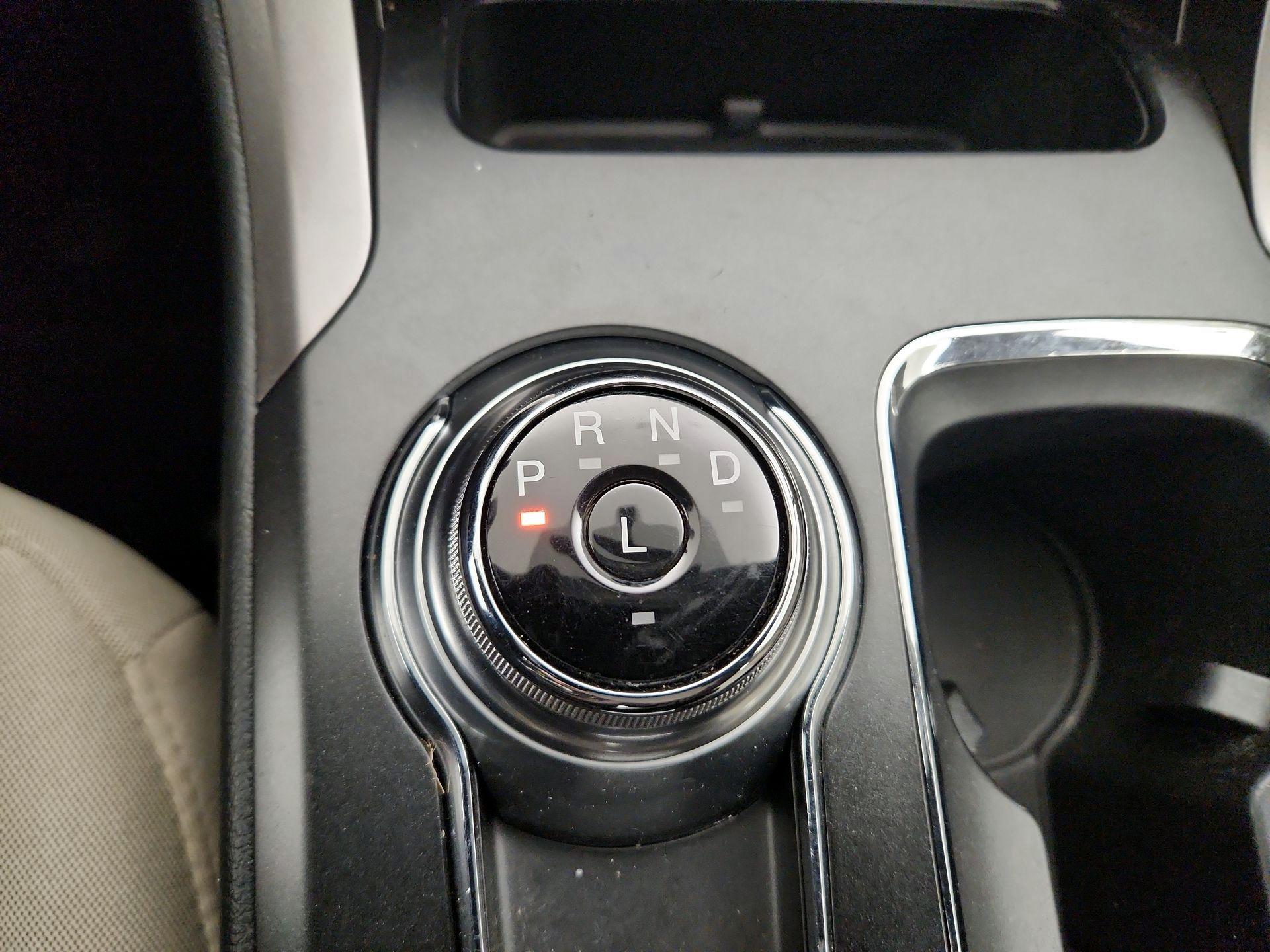 Thumbnail: 2017 Ford Fusion - 15