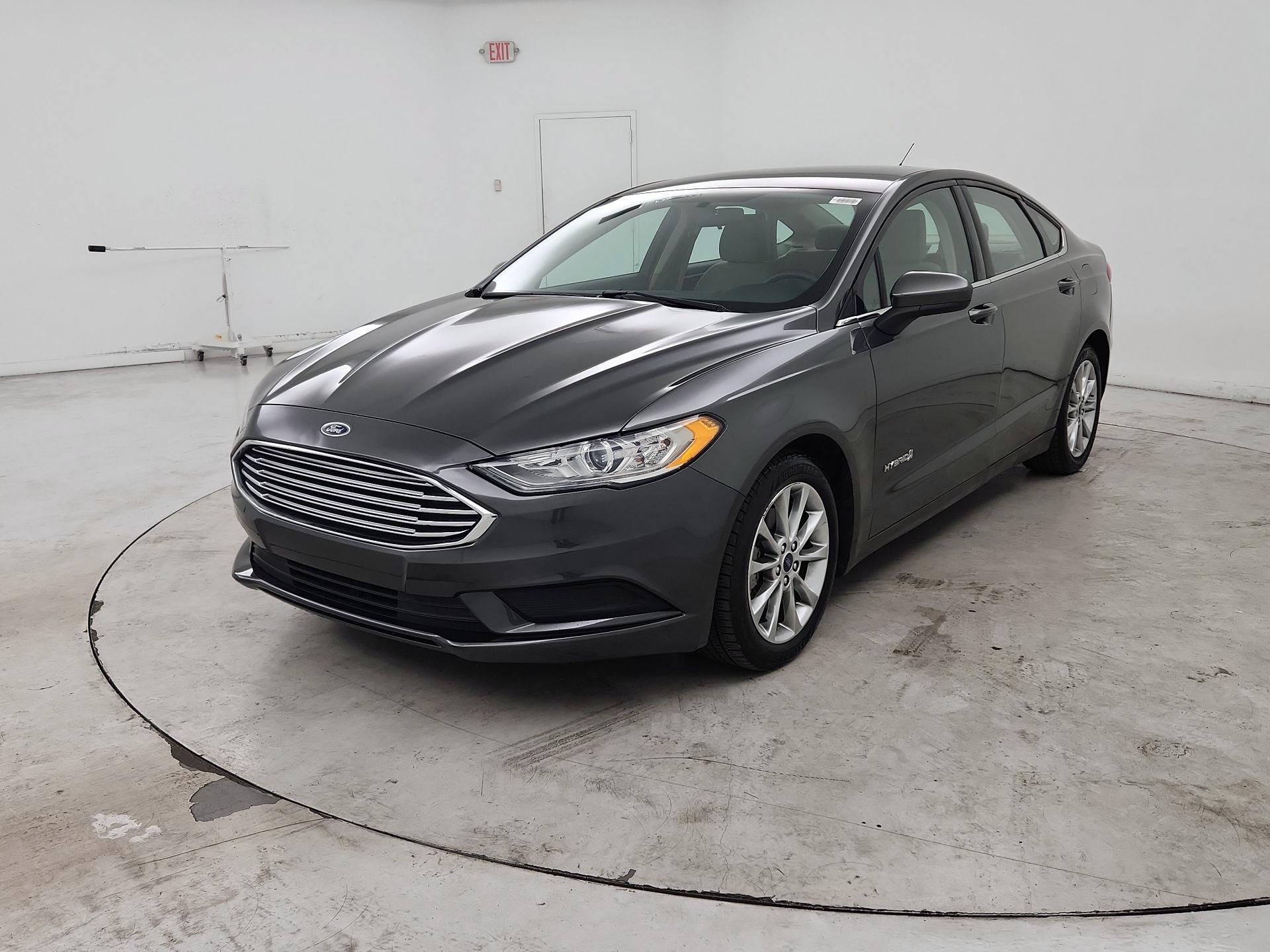 Thumbnail: 2017 Ford Fusion - 3