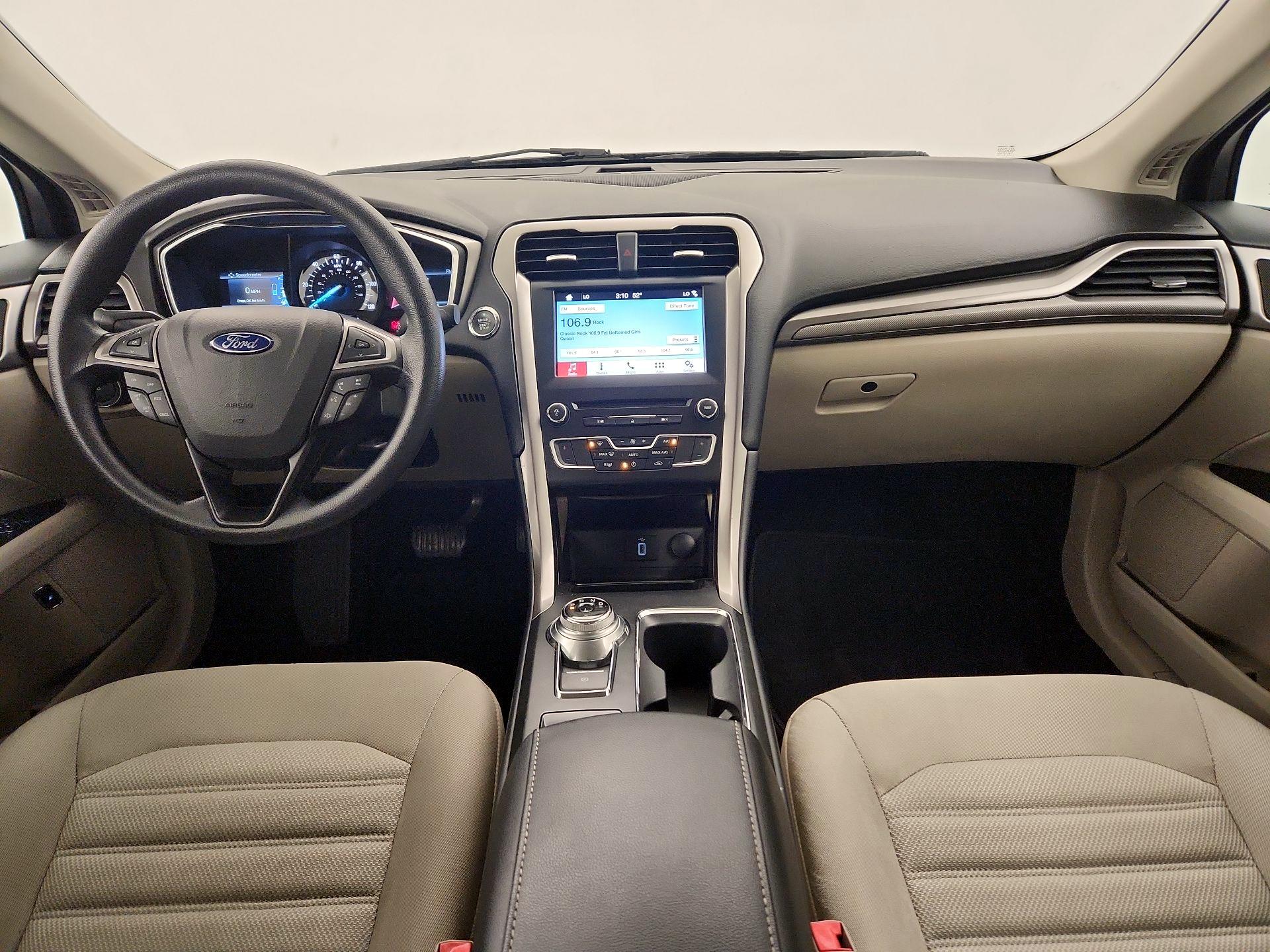 Thumbnail: 2017 Ford Fusion - 8