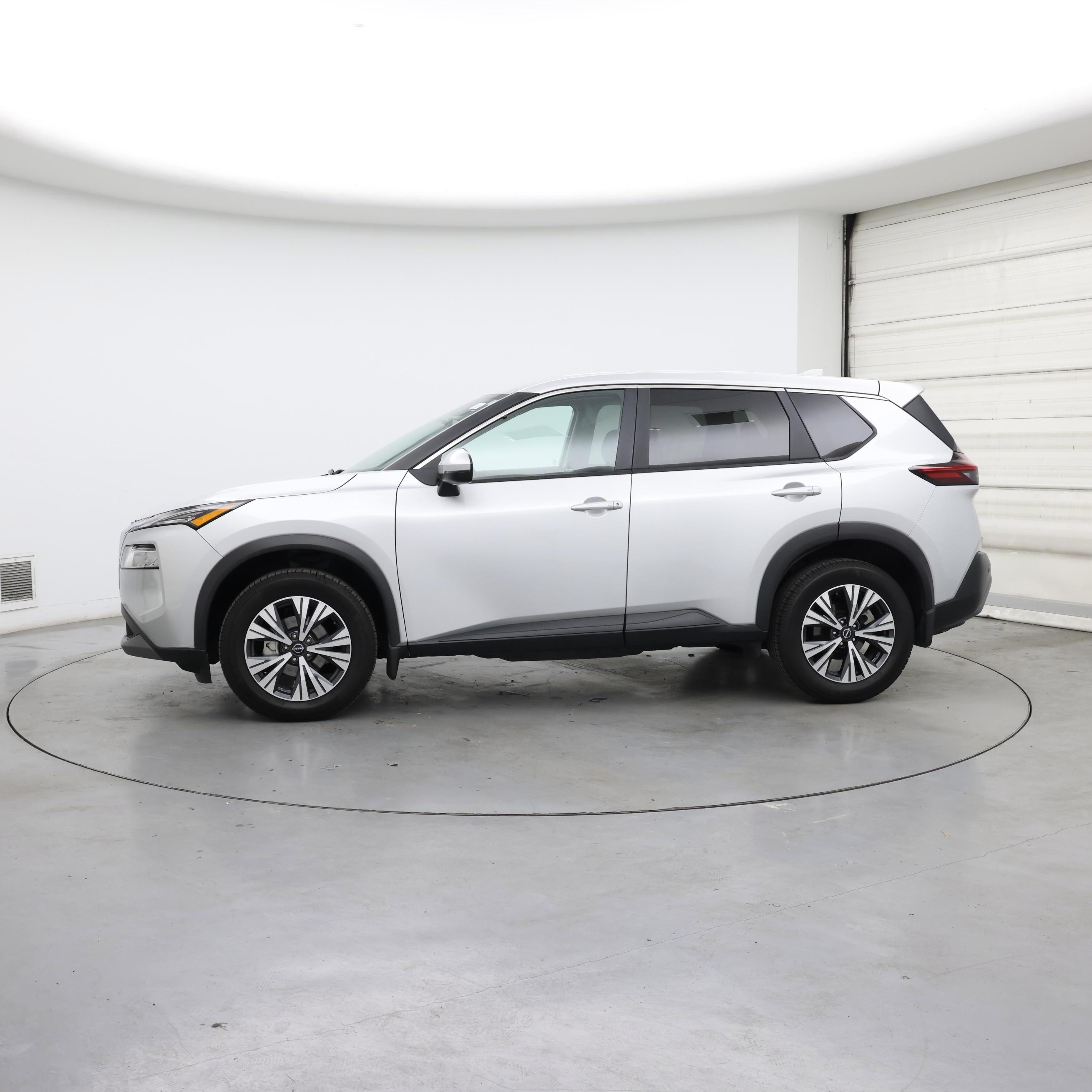 Thumbnail: 2022 Nissan Rogue - 3