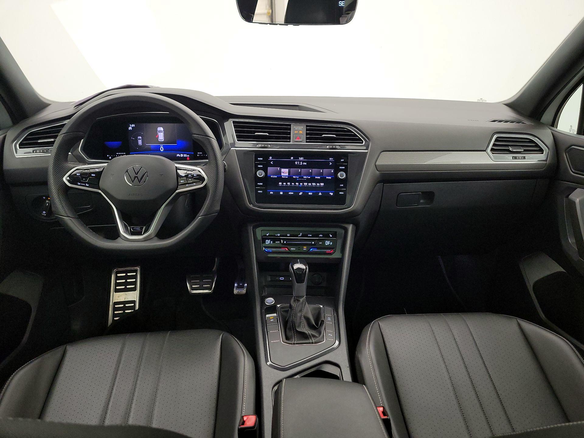 Thumbnail: 2022 Volkswagen Tiguan - 9