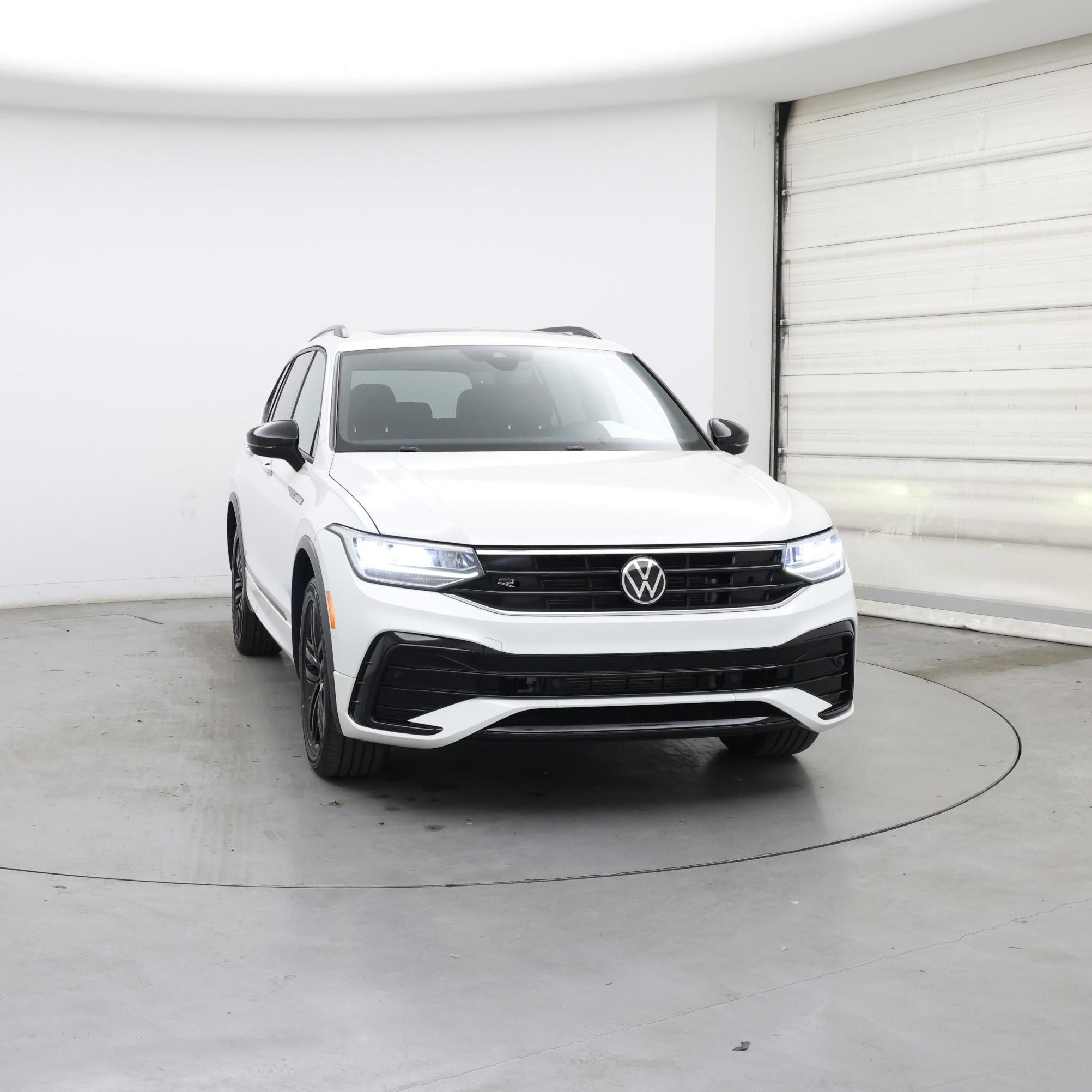 Thumbnail: 2022 Volkswagen Tiguan - 5