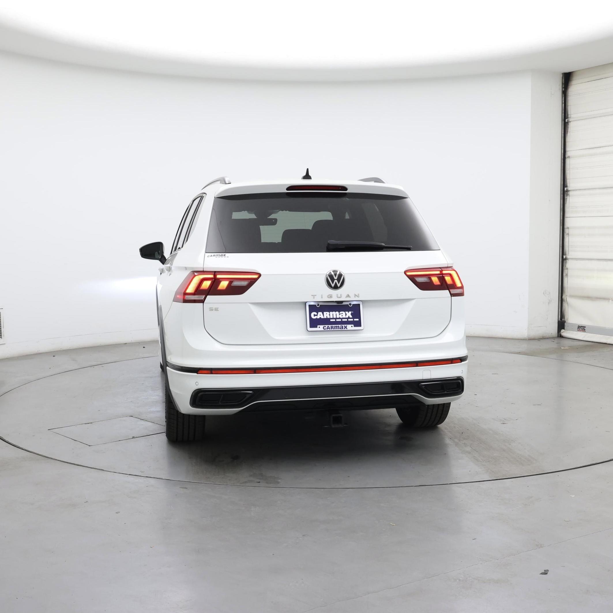 Thumbnail: 2022 Volkswagen Tiguan - 6