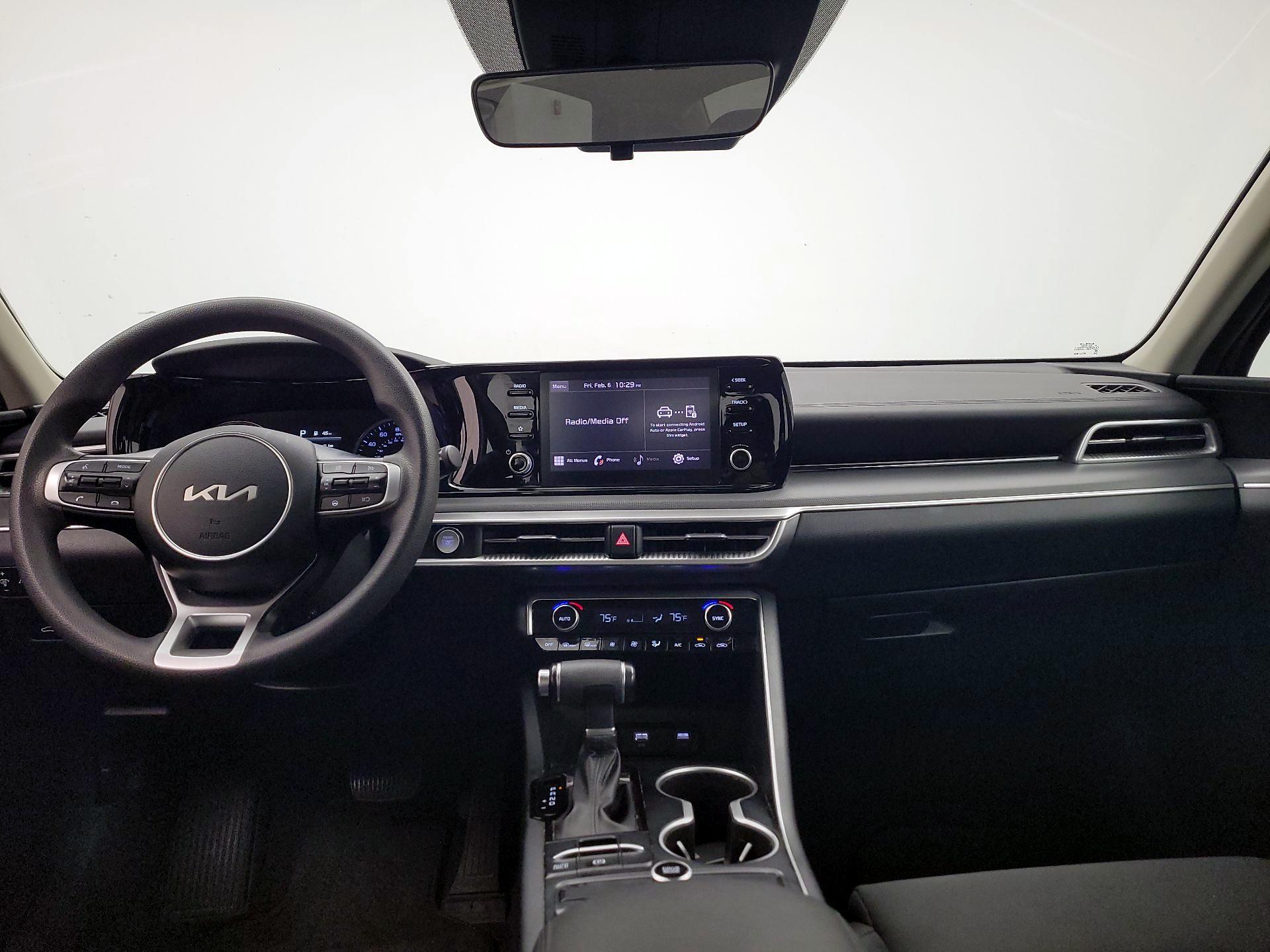 Thumbnail: 2022 Kia K5 - 9