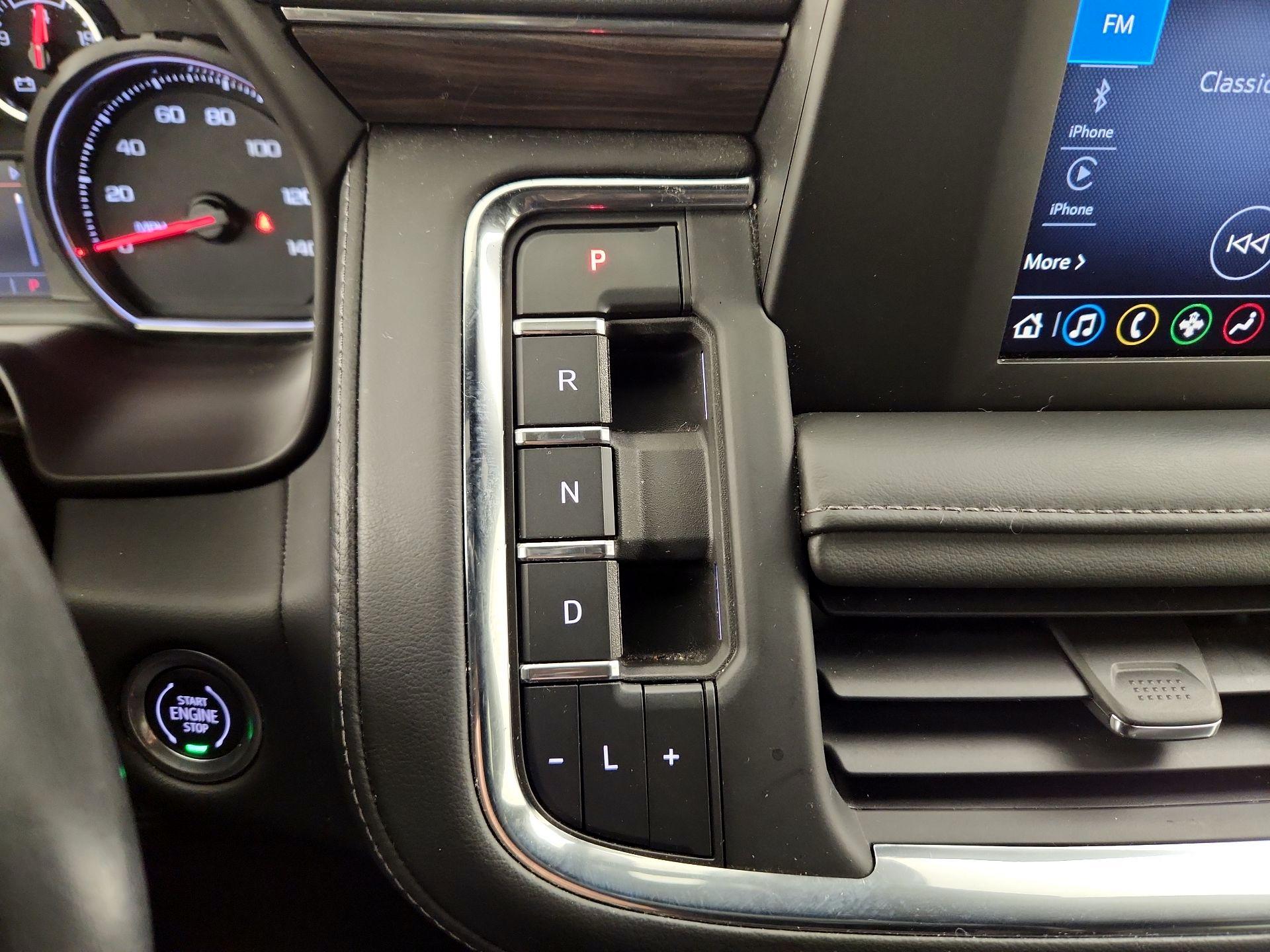 Thumbnail: 2022 Chevrolet Tahoe - 15