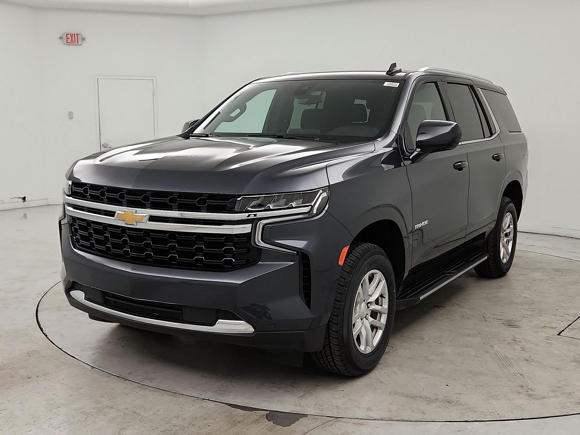 Thumbnail: 2022 Chevrolet Tahoe - 3