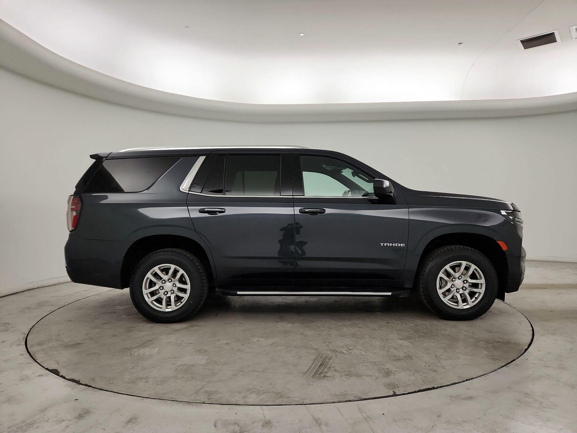 Thumbnail: 2022 Chevrolet Tahoe - 4