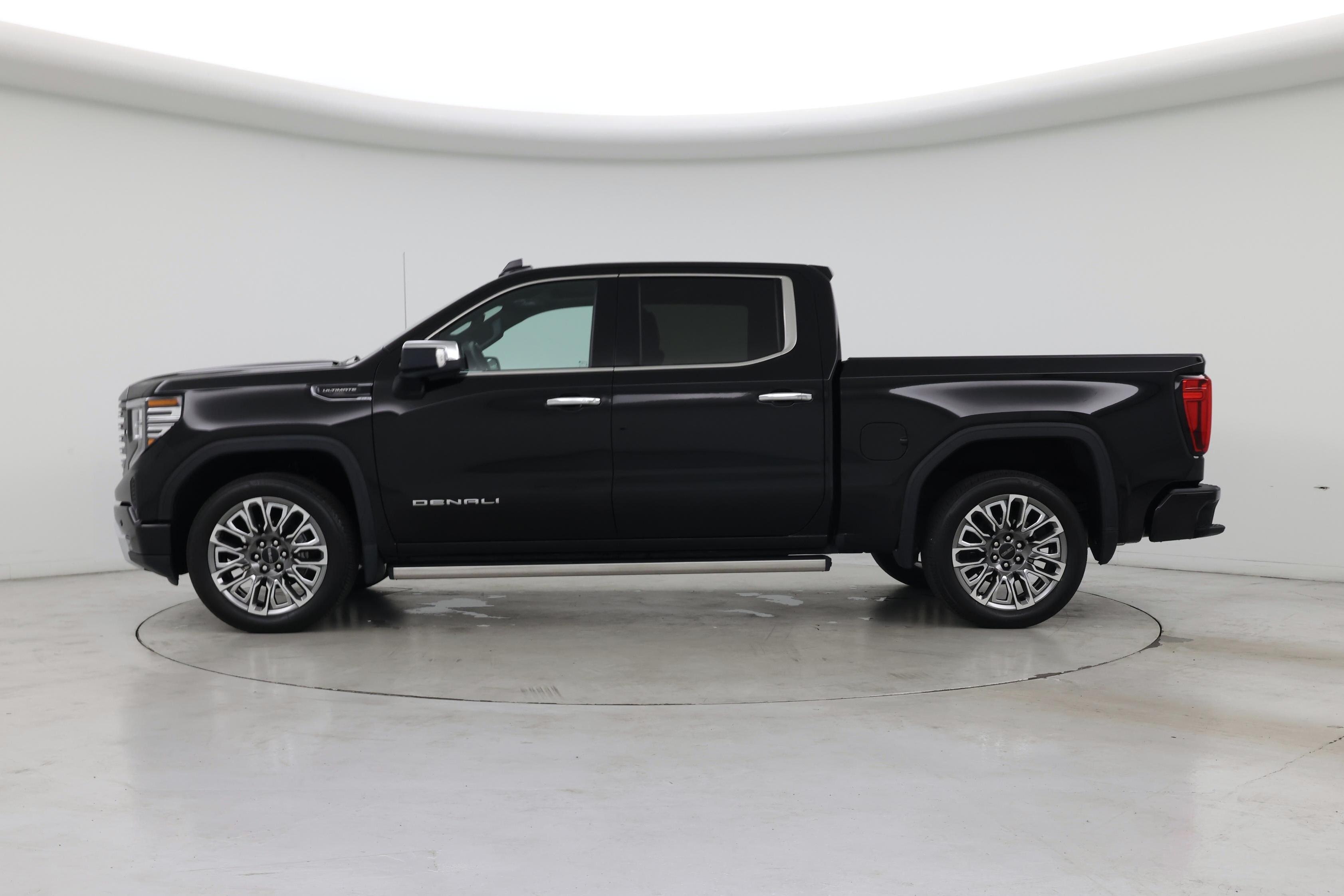 Thumbnail: 2023 GMC Sierra 1500 - 3